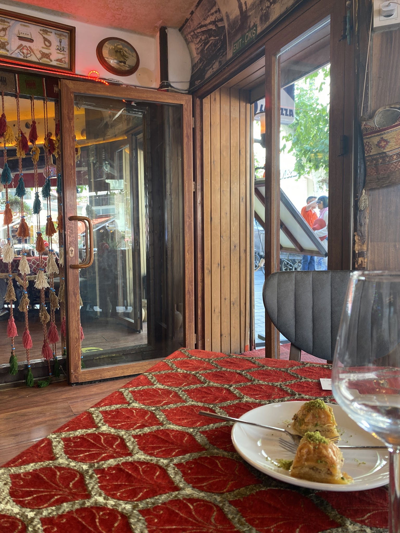 Istanbul Kitchen Cafe Restaurant