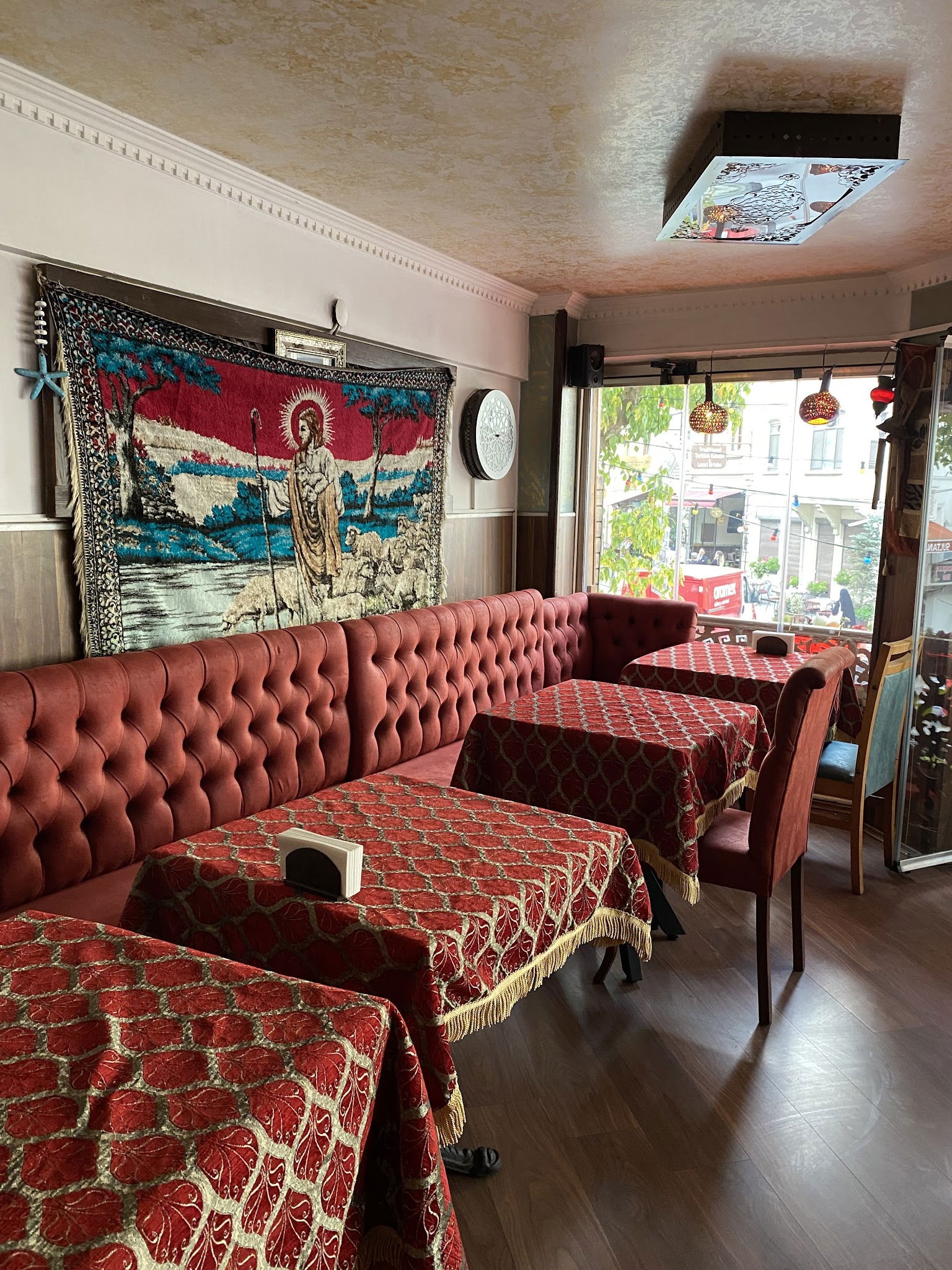 Istanbul Kitchen Cafe Restaurant