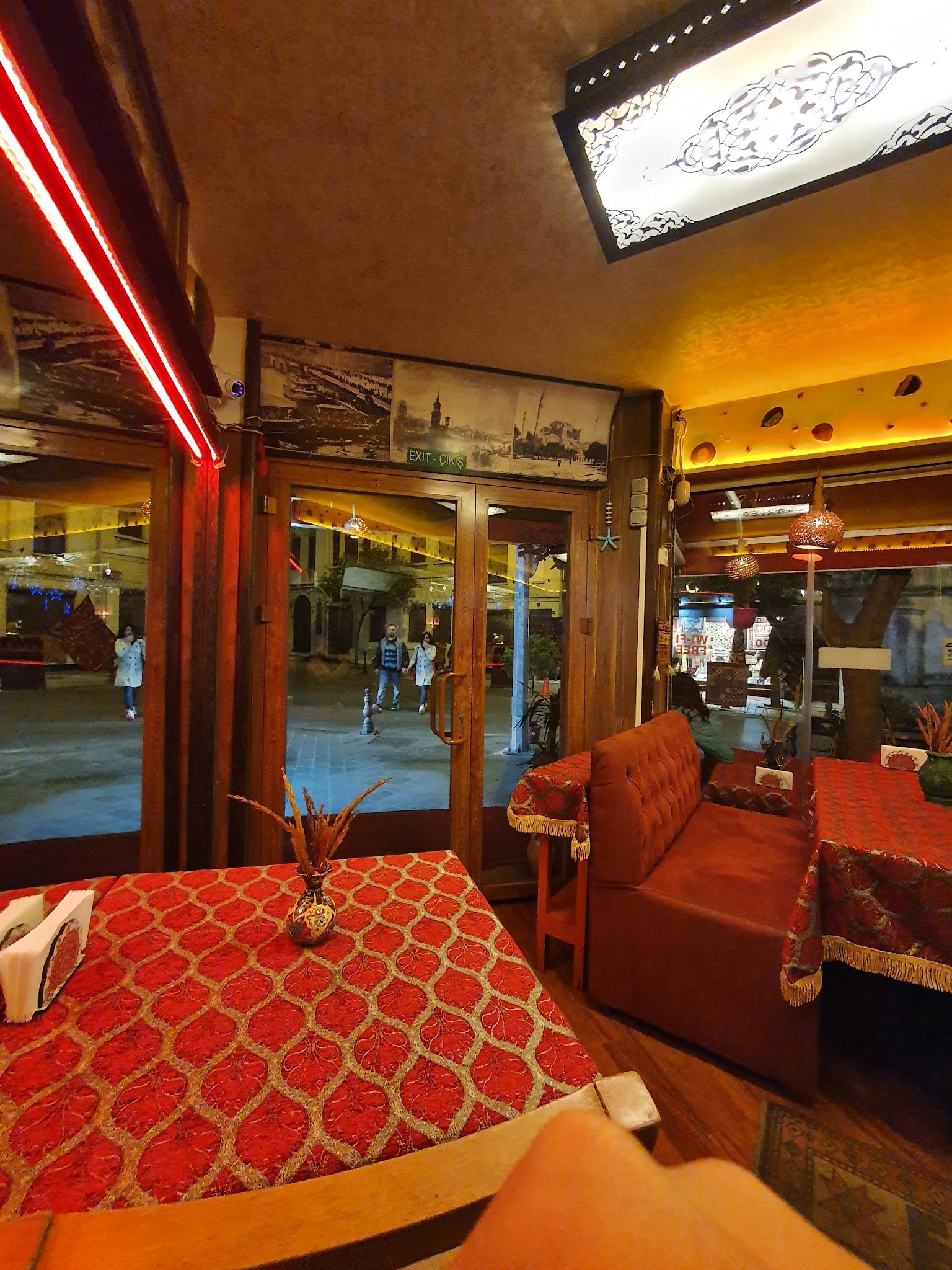 Istanbul Kitchen Cafe Restaurant