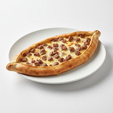 Kuşbaşılı Kaşarlı Pide