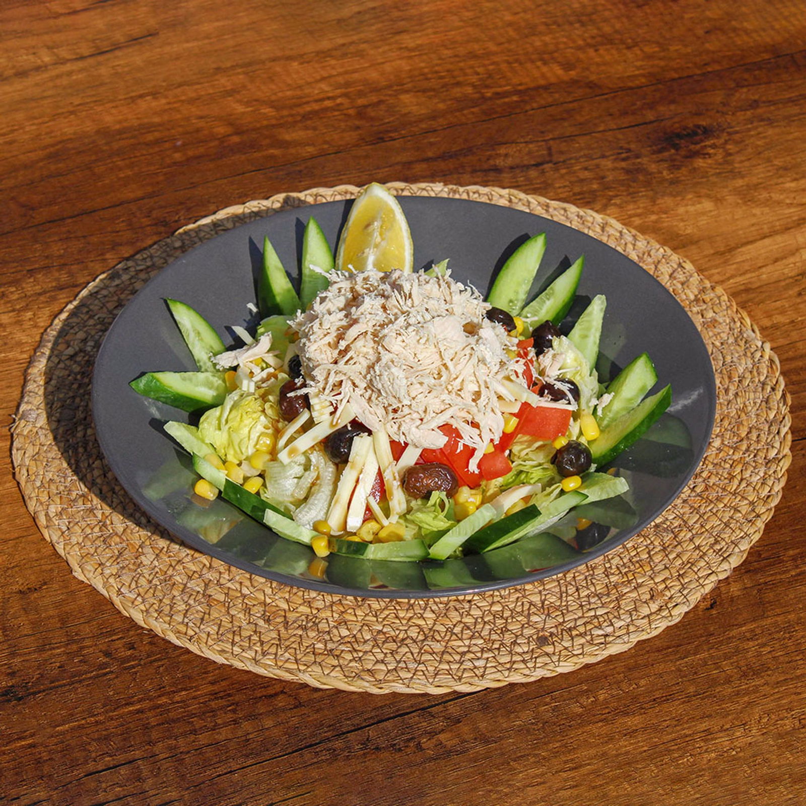 Peynirli Ege Salatası