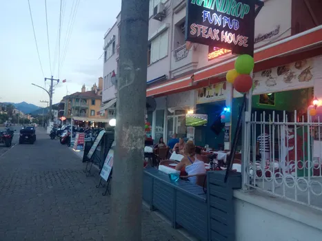 Raindrop Cafe Bar Restoran resimleri
