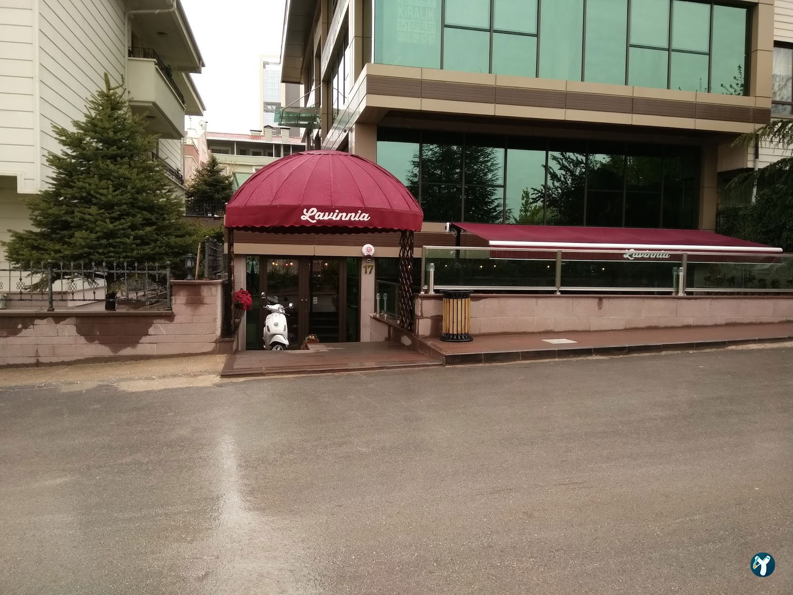 Lavinnia Coffee Kahve Ve Tatlı Evi