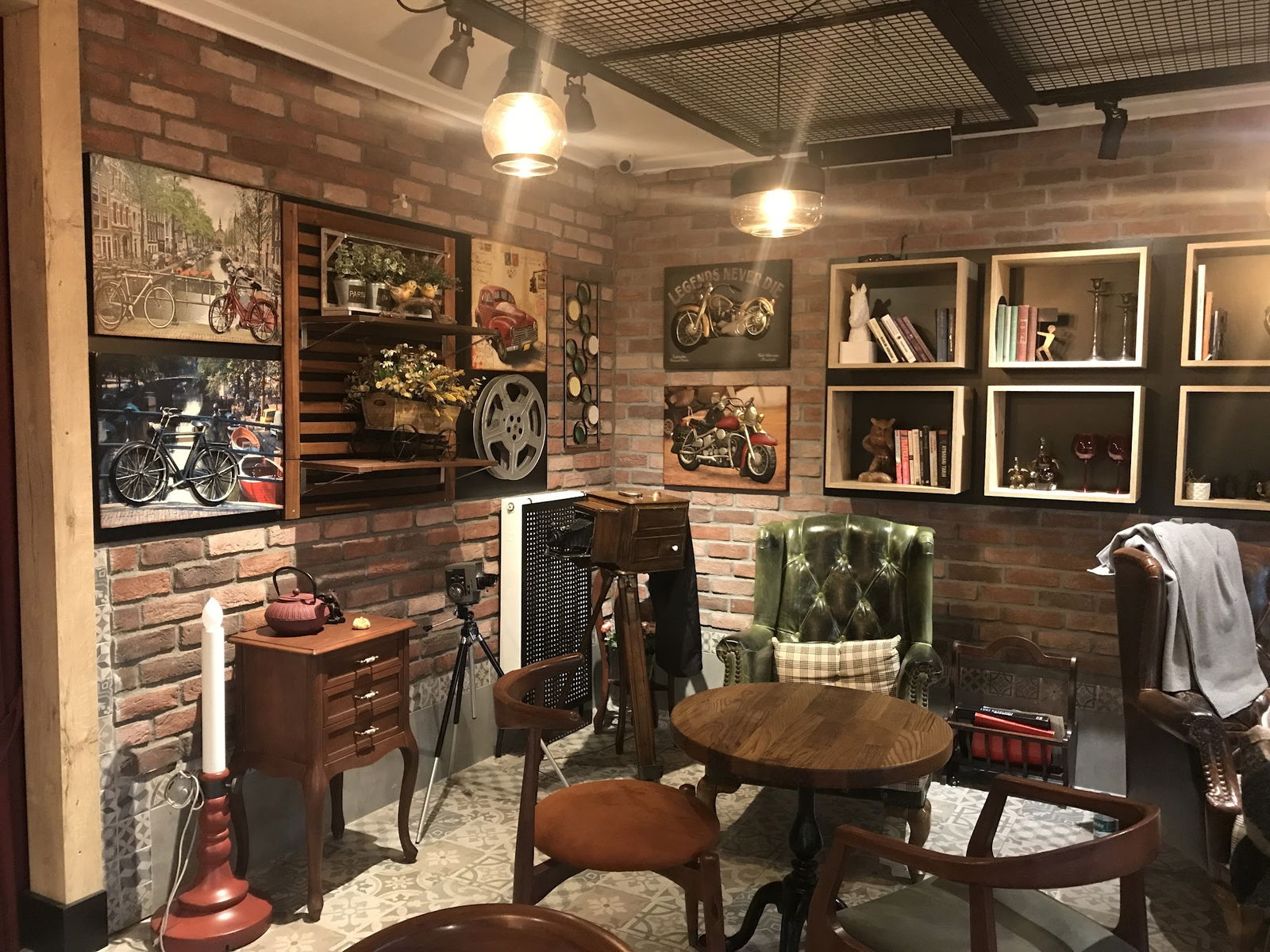 Lavinnia Coffee Kahve Ve Tatlı Evi