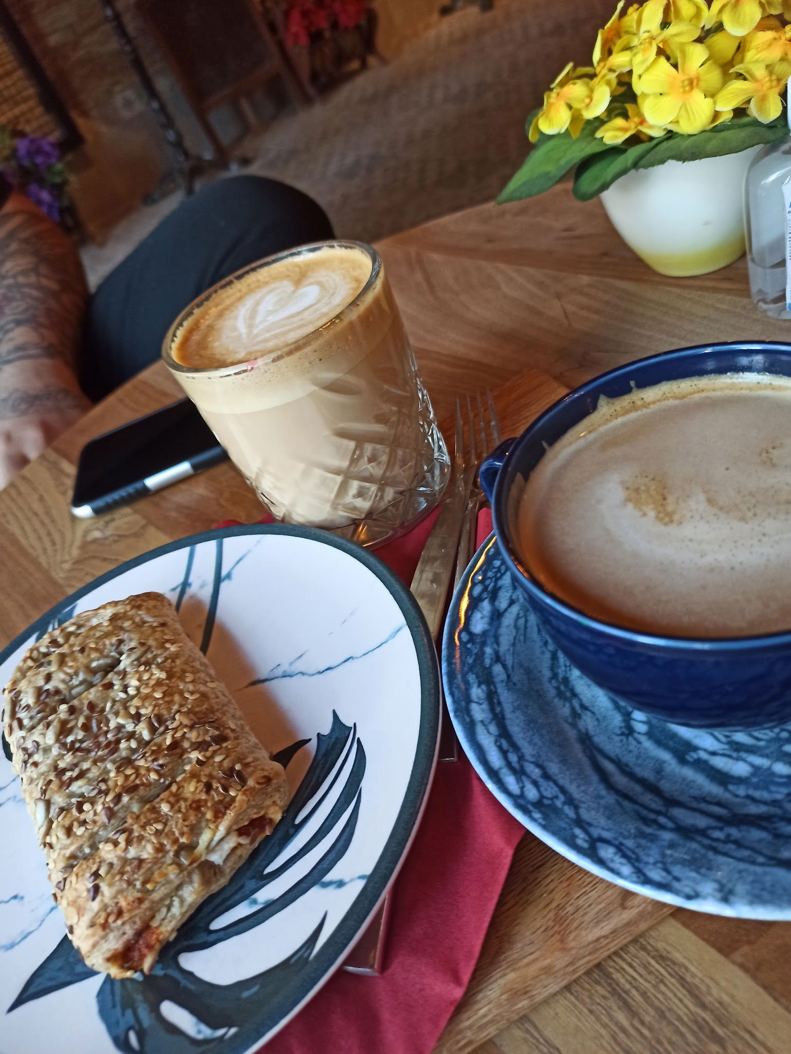 Lavinnia Coffee Kahve Ve Tatlı Evi