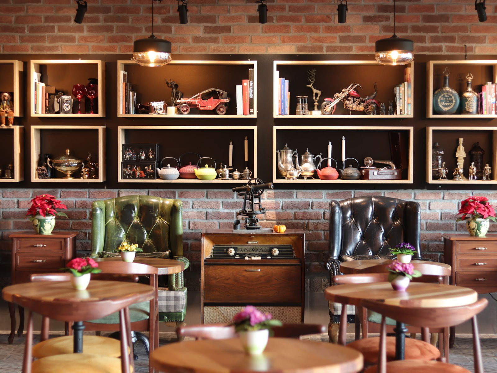 Lavinnia Coffee Kahve Ve Tatlı Evi