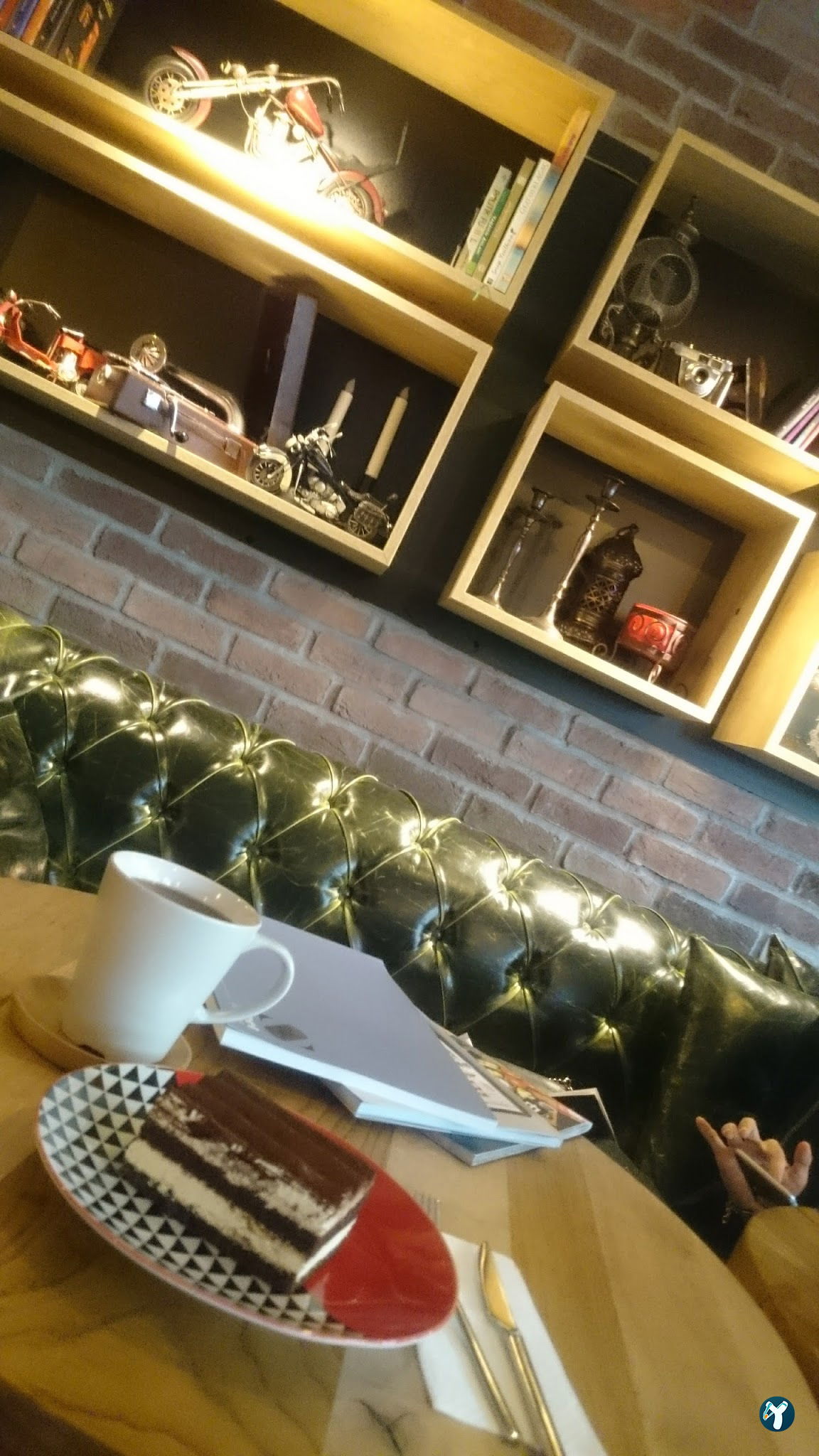 Lavinnia Coffee Kahve Ve Tatlı Evi