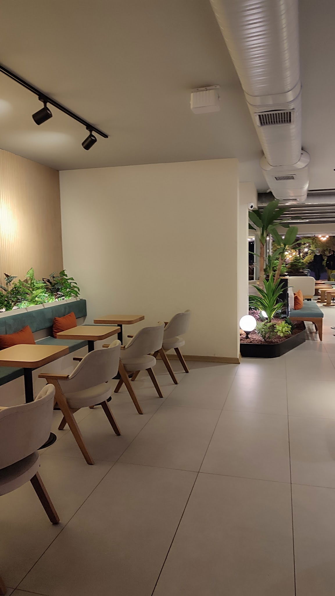 Caffé Di Toeé Mogan Gölü