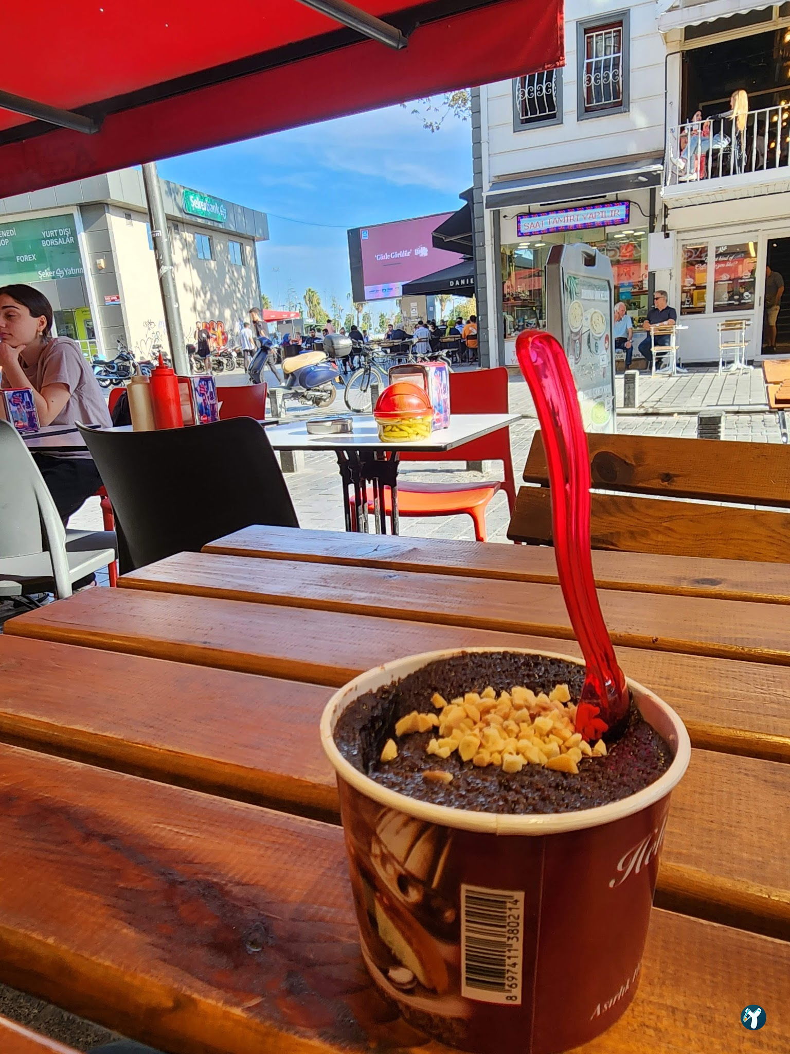 Daniels Coffee Pendik