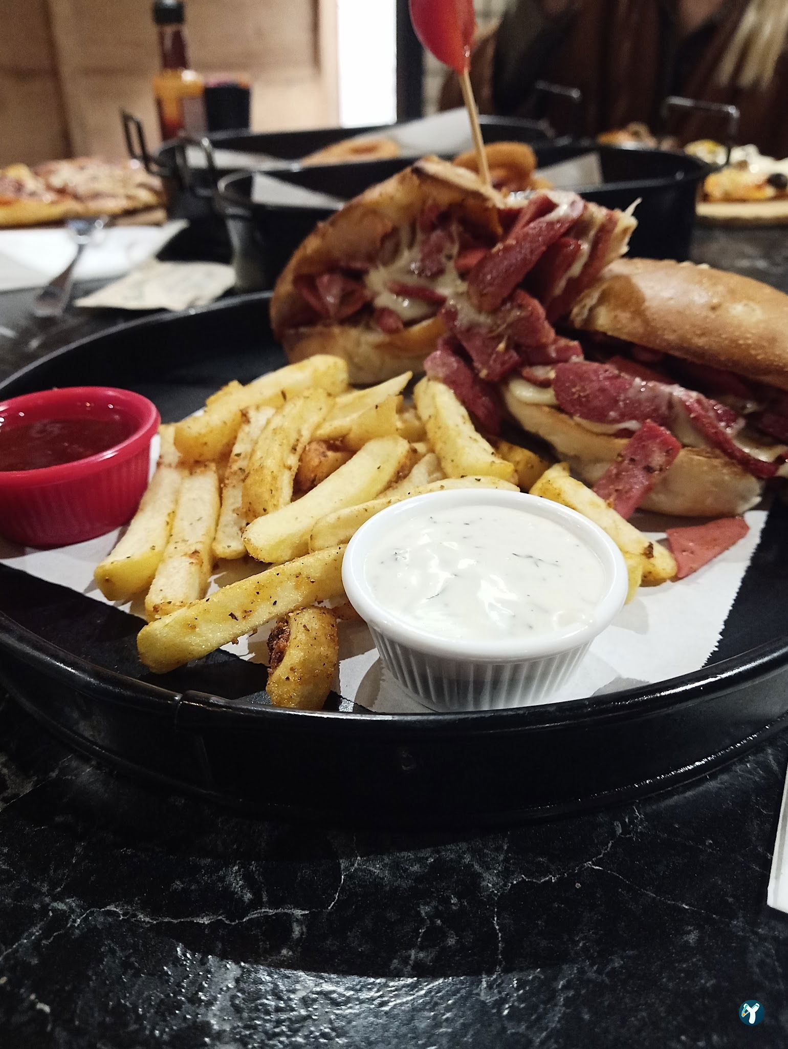 Karanfil Cafe