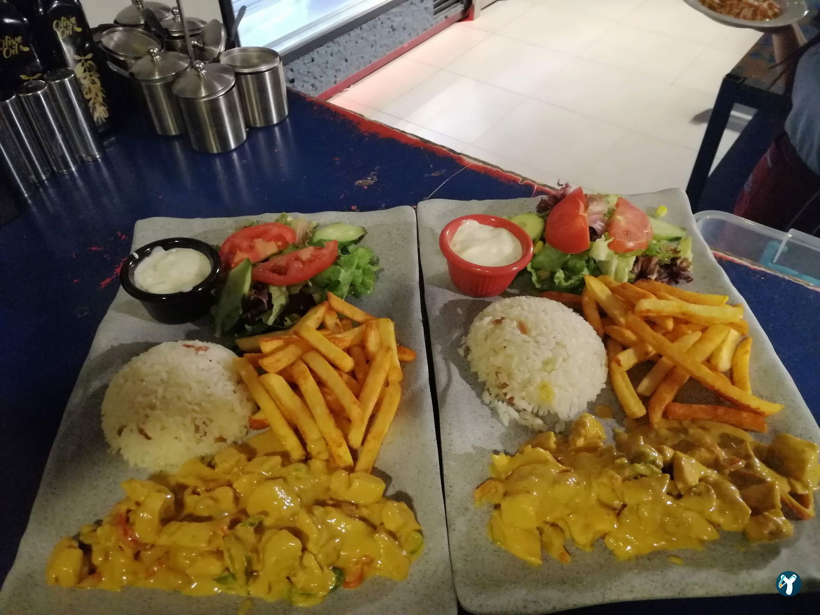 Karanfil Cafe