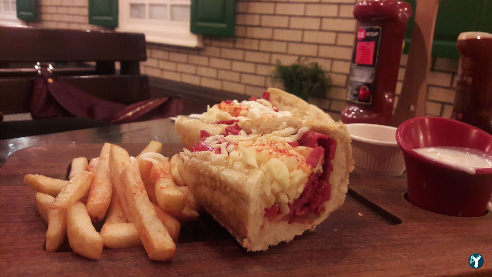 Karanfil Cafe