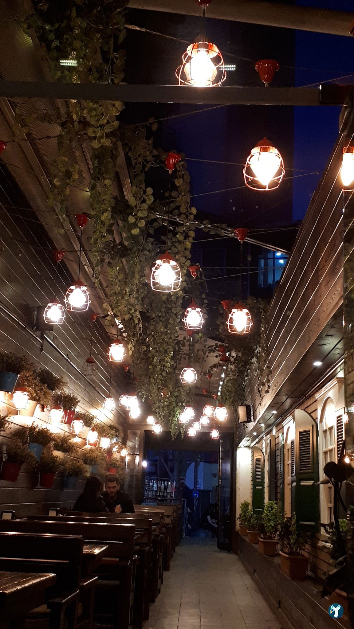 Karanfil Cafe
