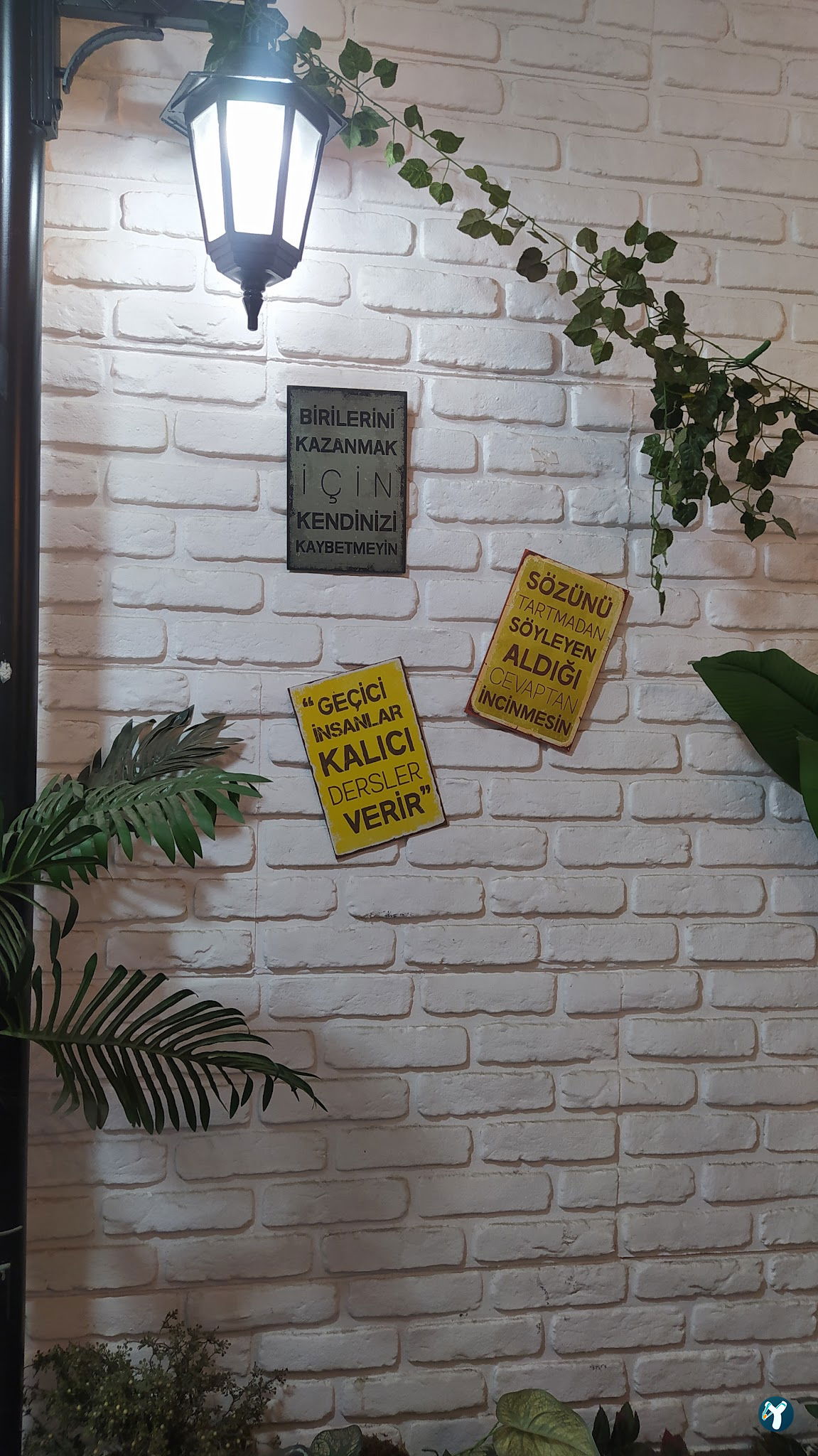 Karanfil Cafe