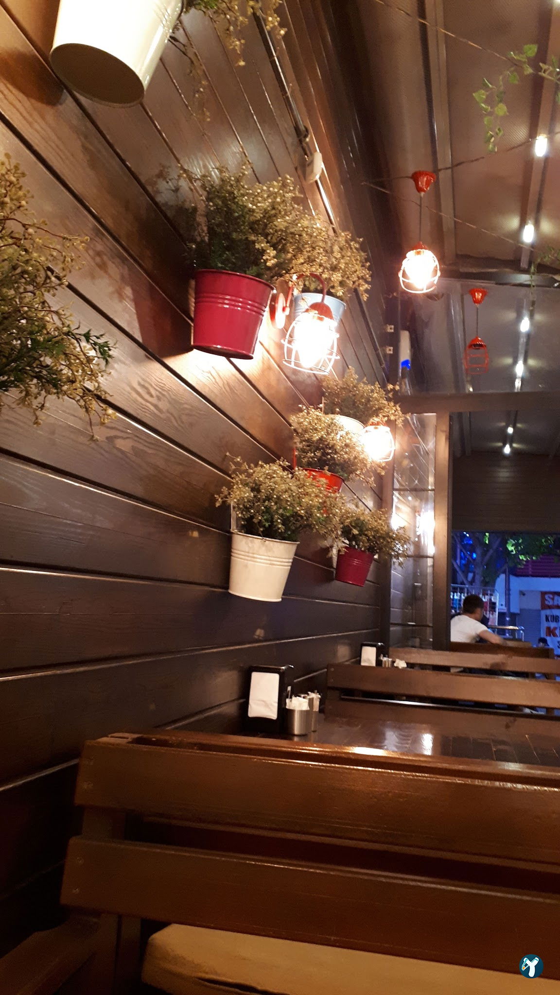 Karanfil Cafe