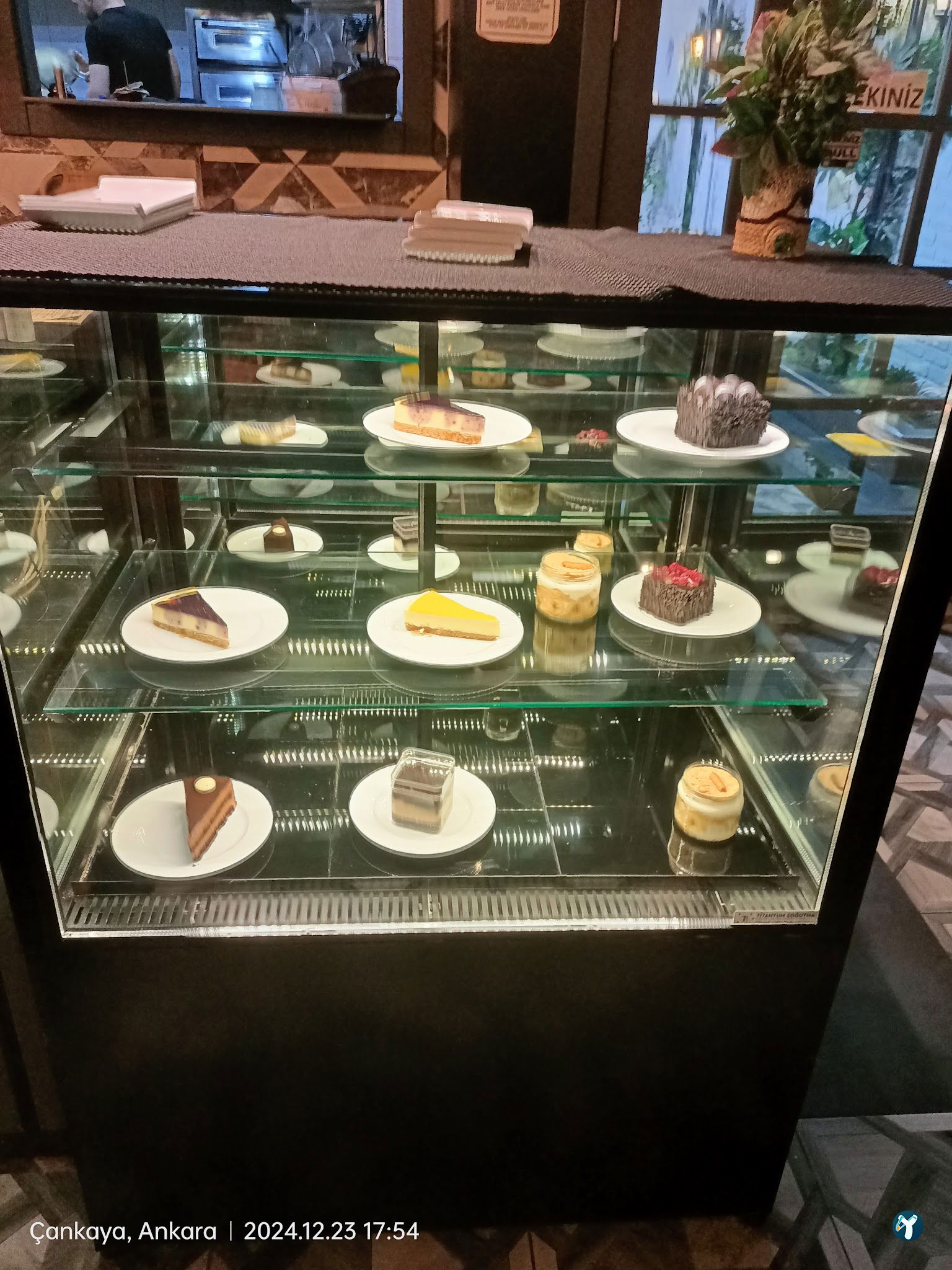 Karanfil Cafe
