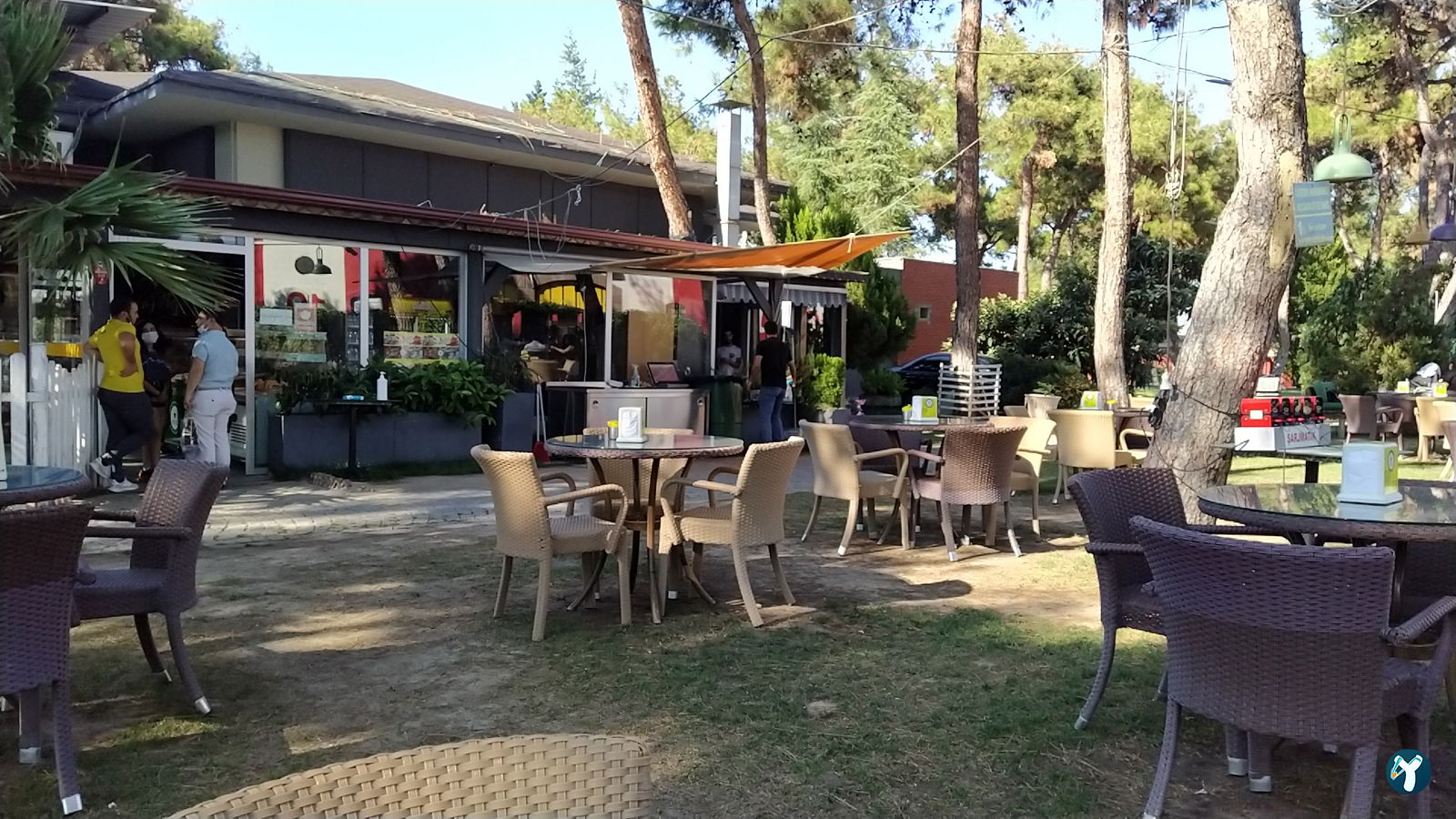 Pier Cafe Bistro
