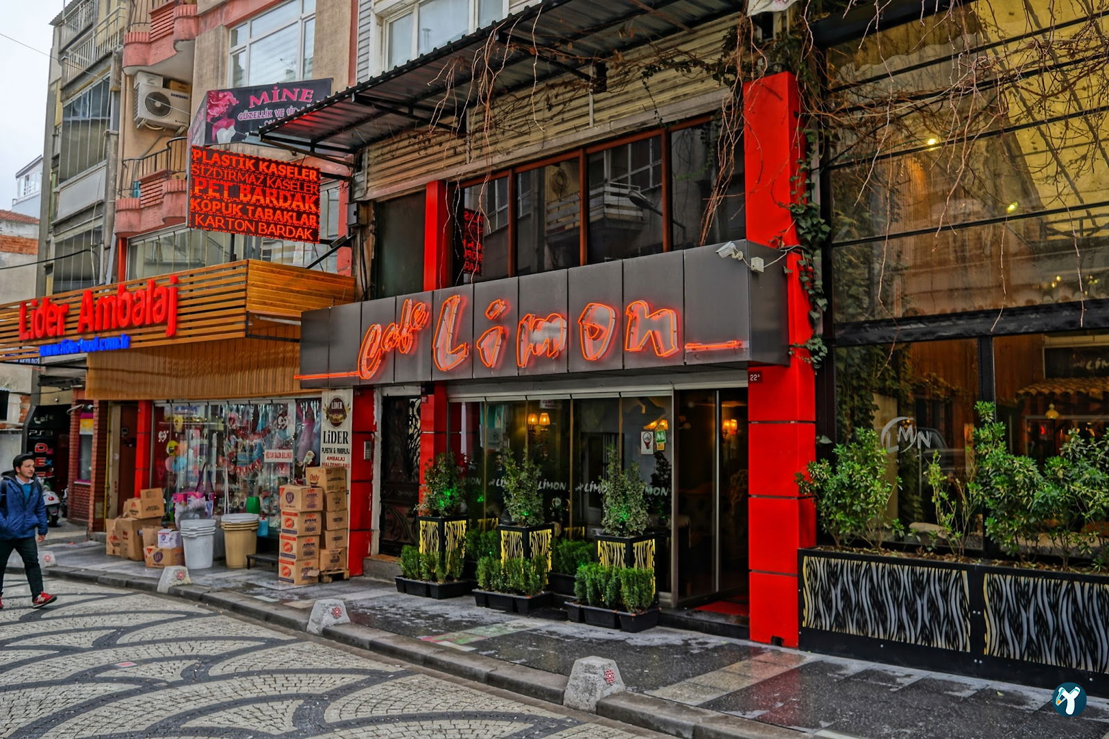 Pier Cafe Bistro