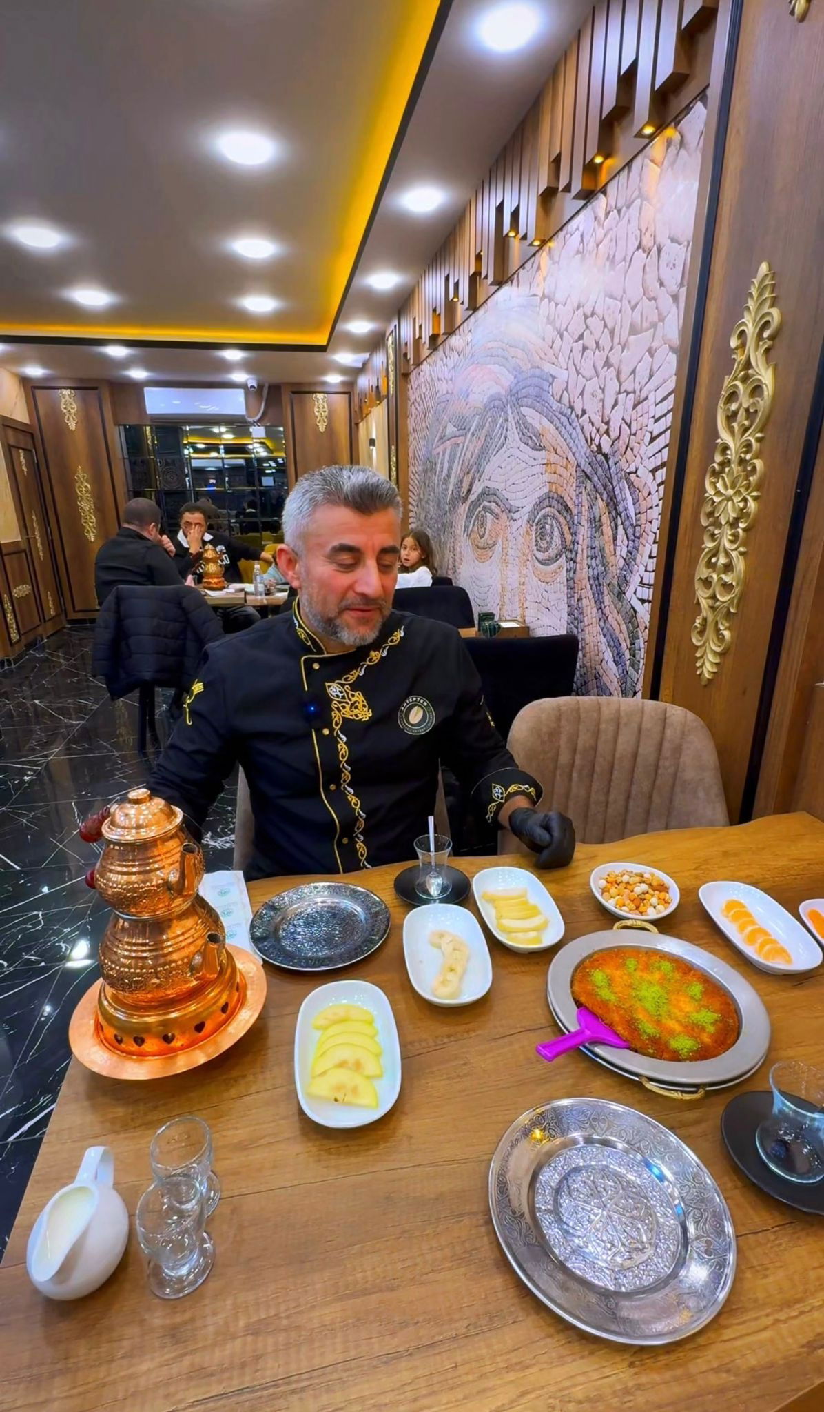 Antepten Künefe Kağıthane