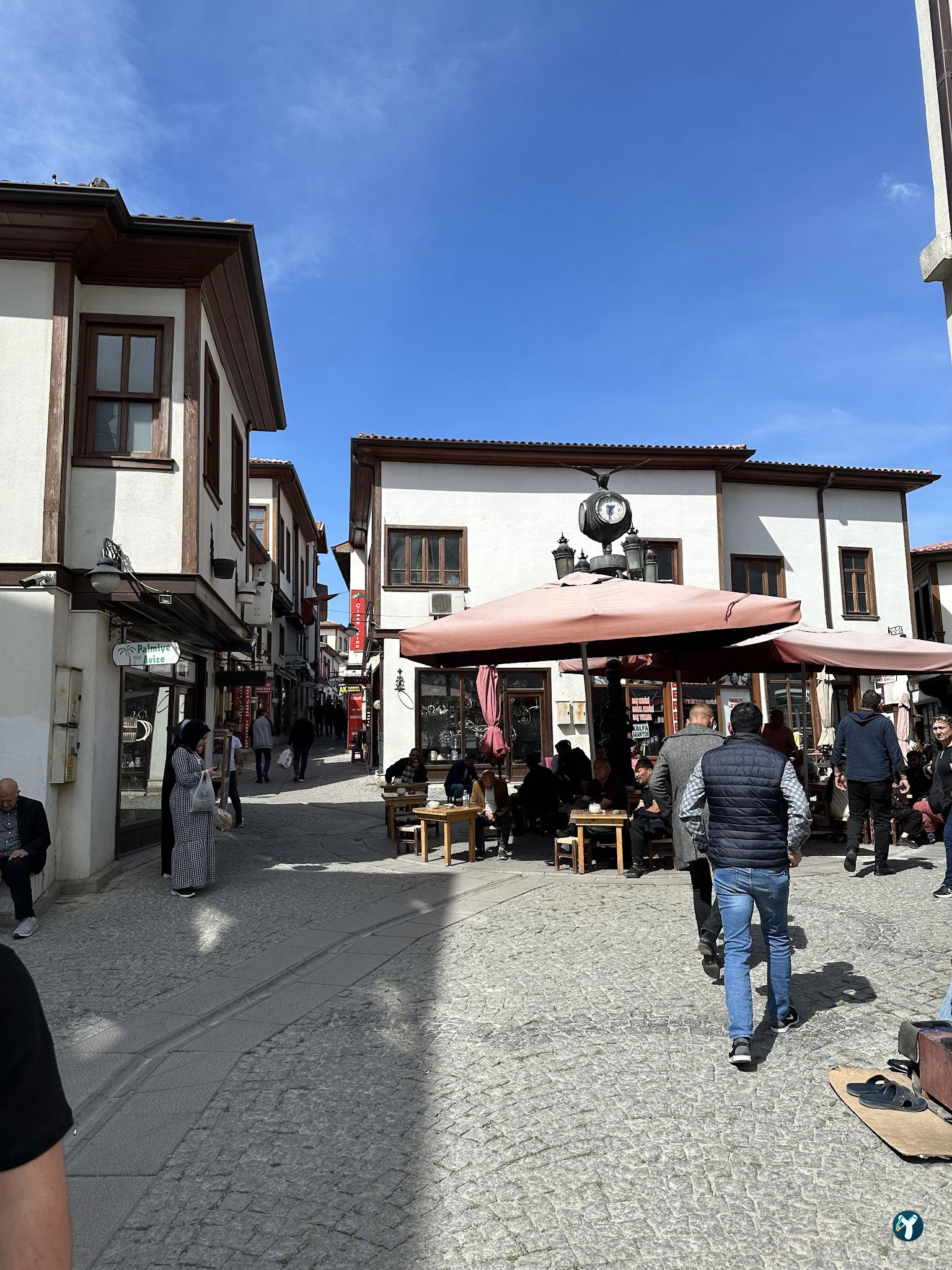 Hanedan Cafe