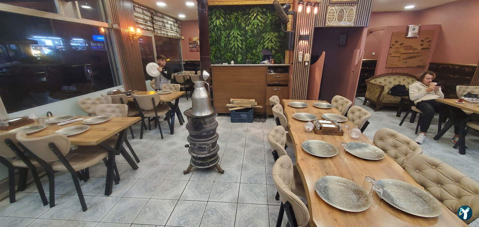 Öz Erzurum Cağ Kebap Salonu Resturan