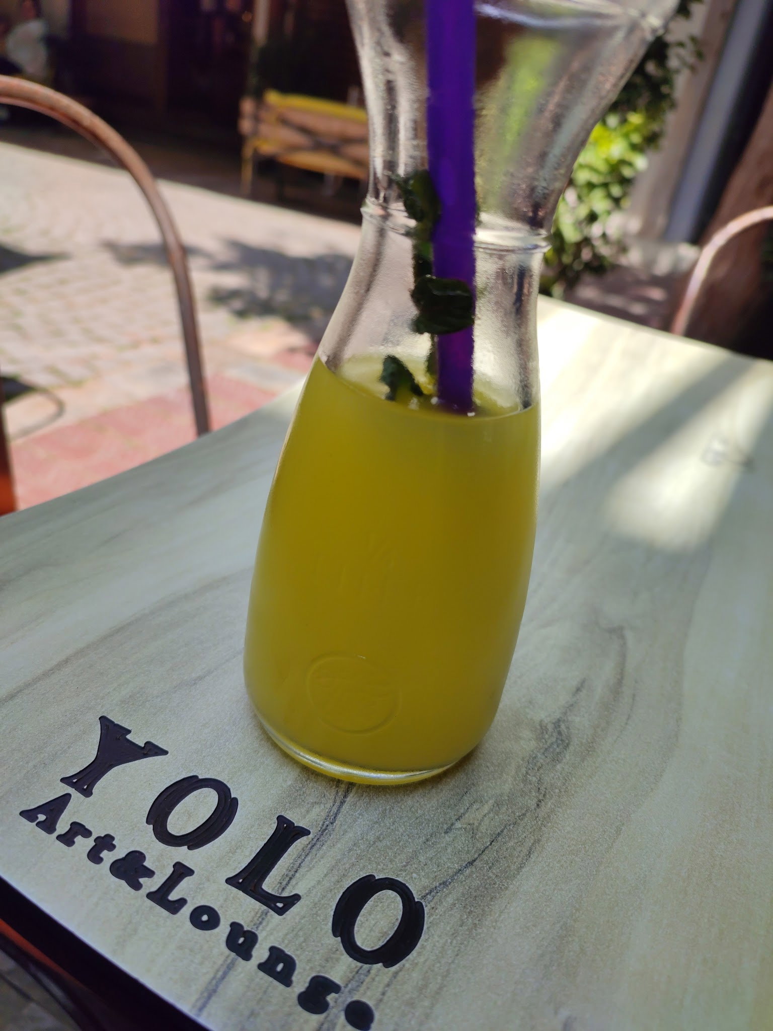 Yolo Art&Lounge