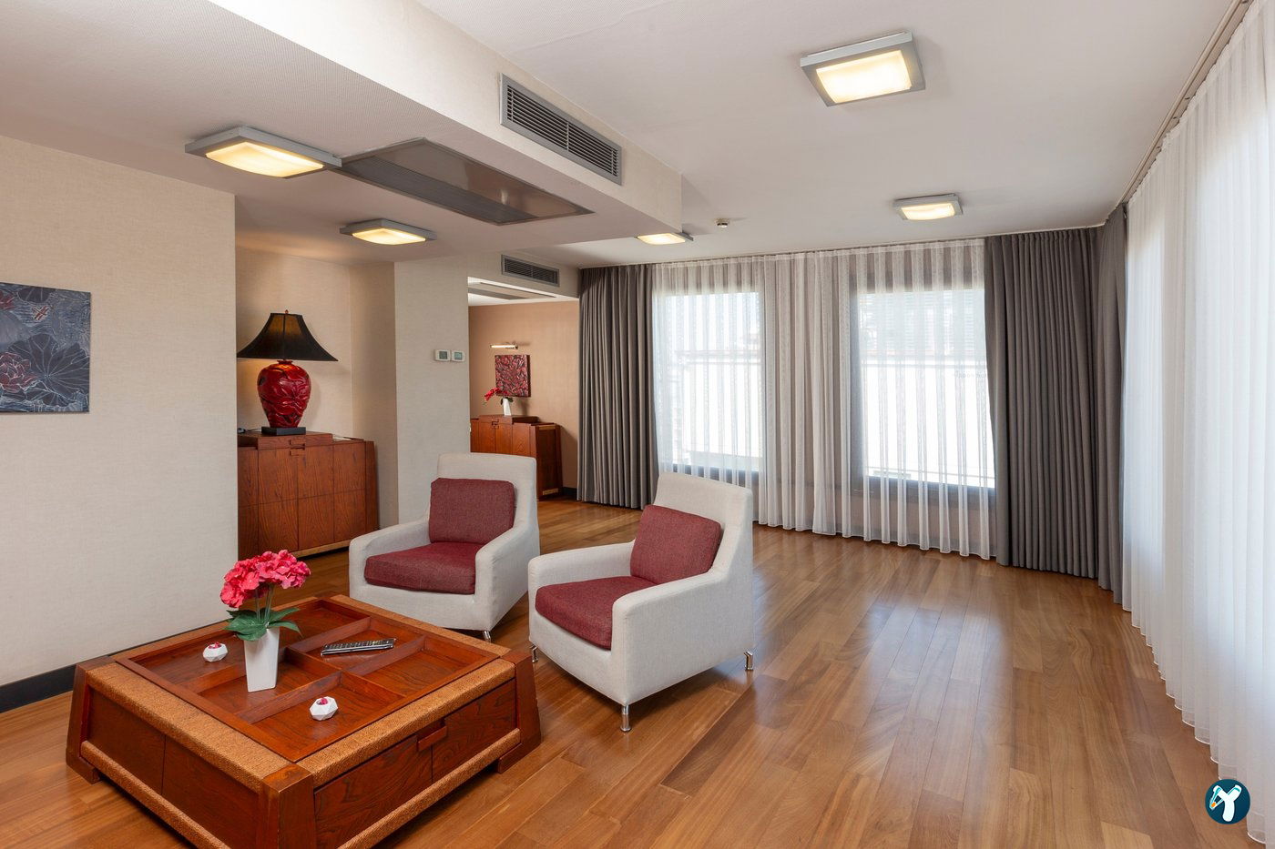 Nippon Hotel