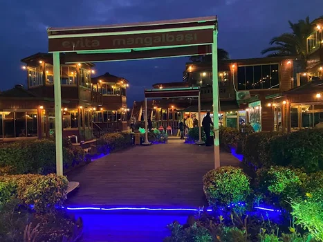 Evita Mangalbaşı resimleri