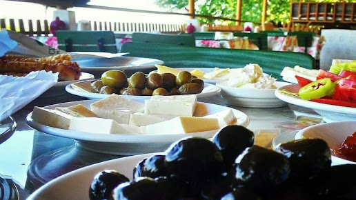 ÇINARALTI MOLA YERI