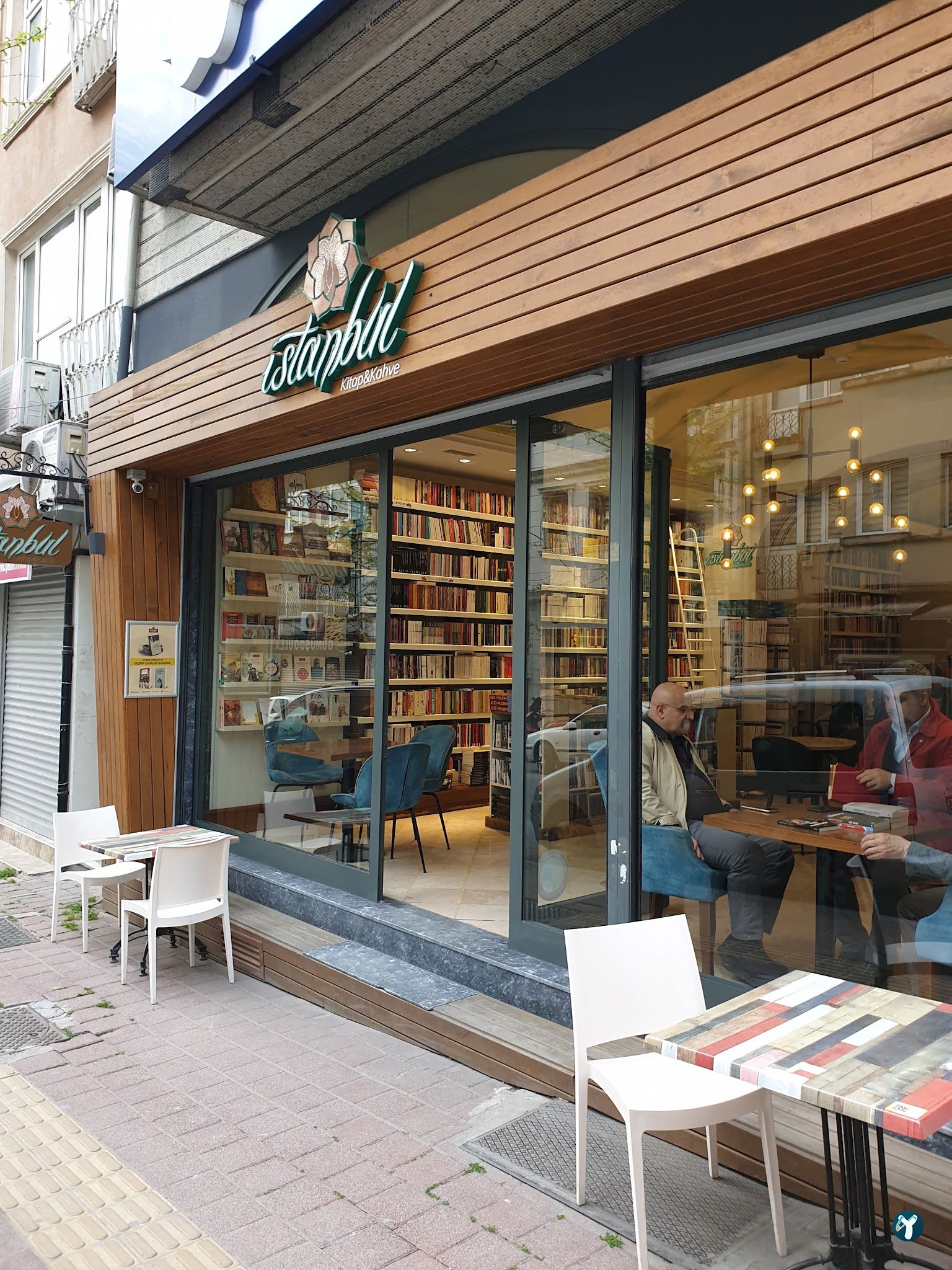 İstanbul Kitap Kahve