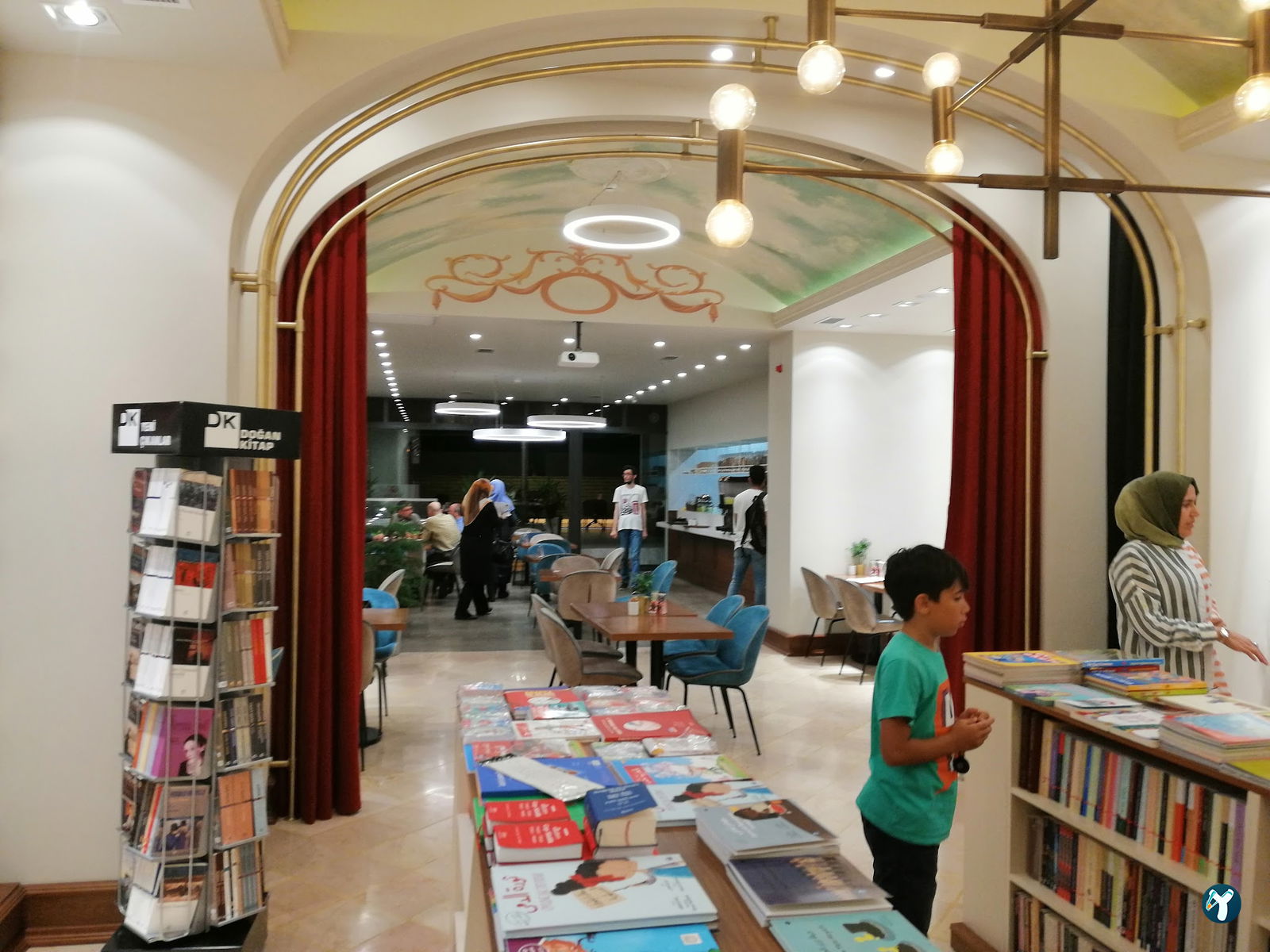 İstanbul Kitap Kahve