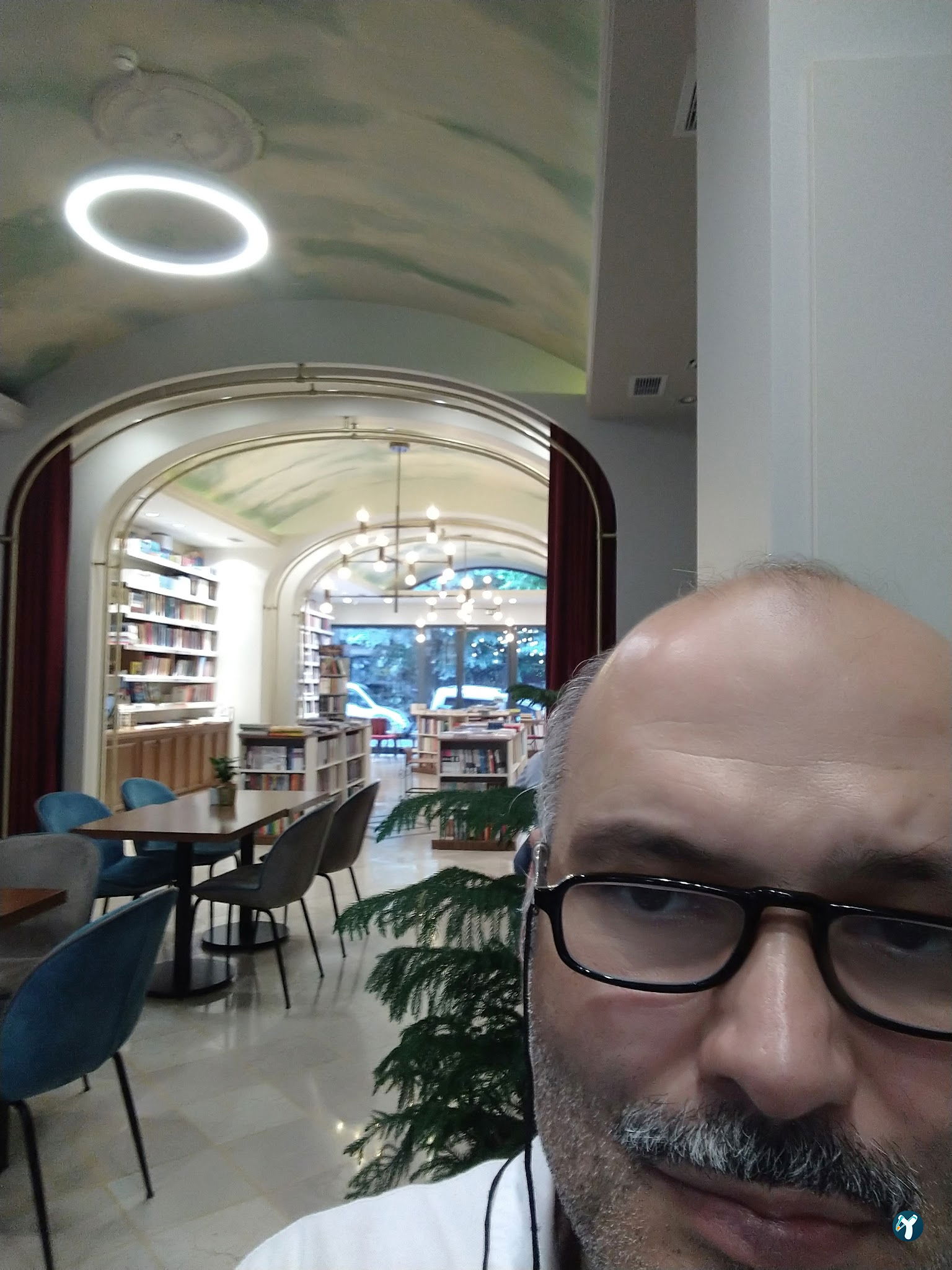 İstanbul Kitap Kahve