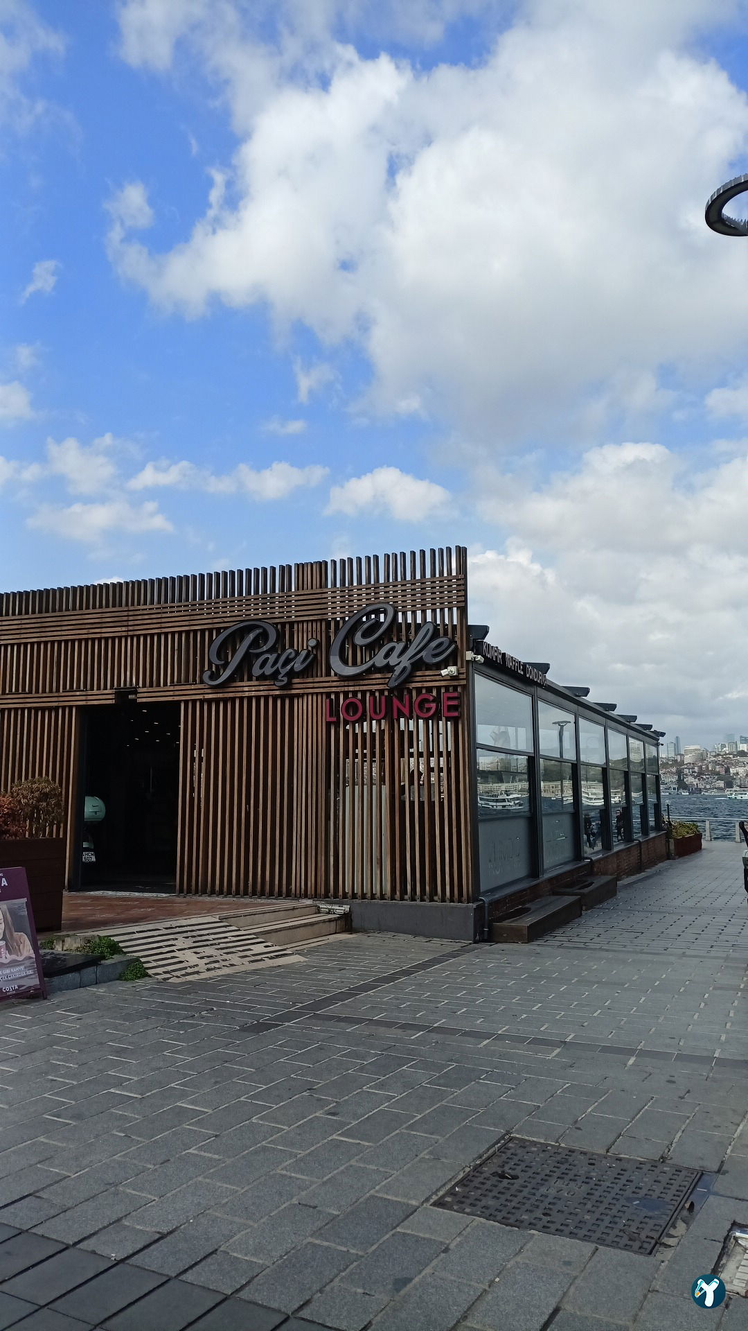 Paçi Lounge