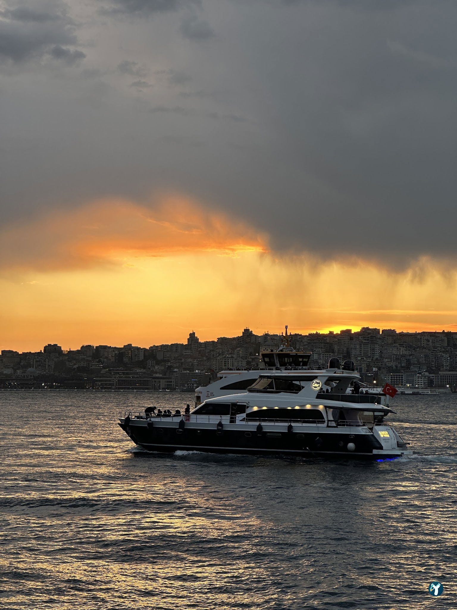 Paçi Lounge