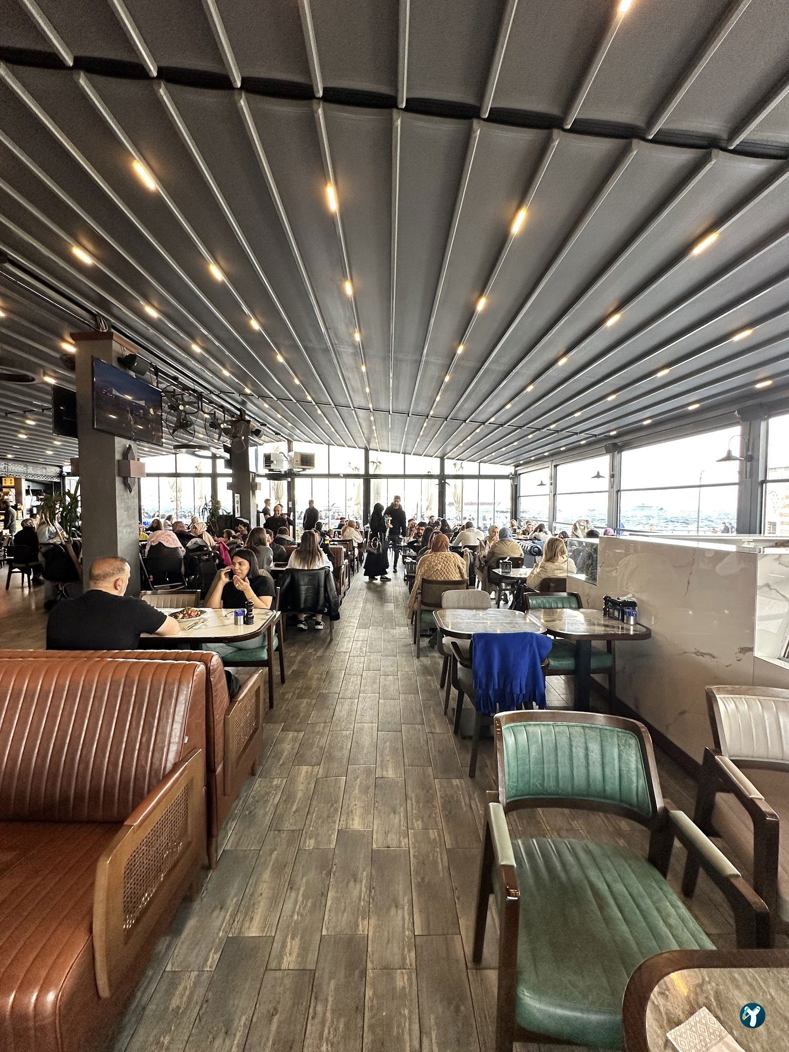 Paçi Lounge