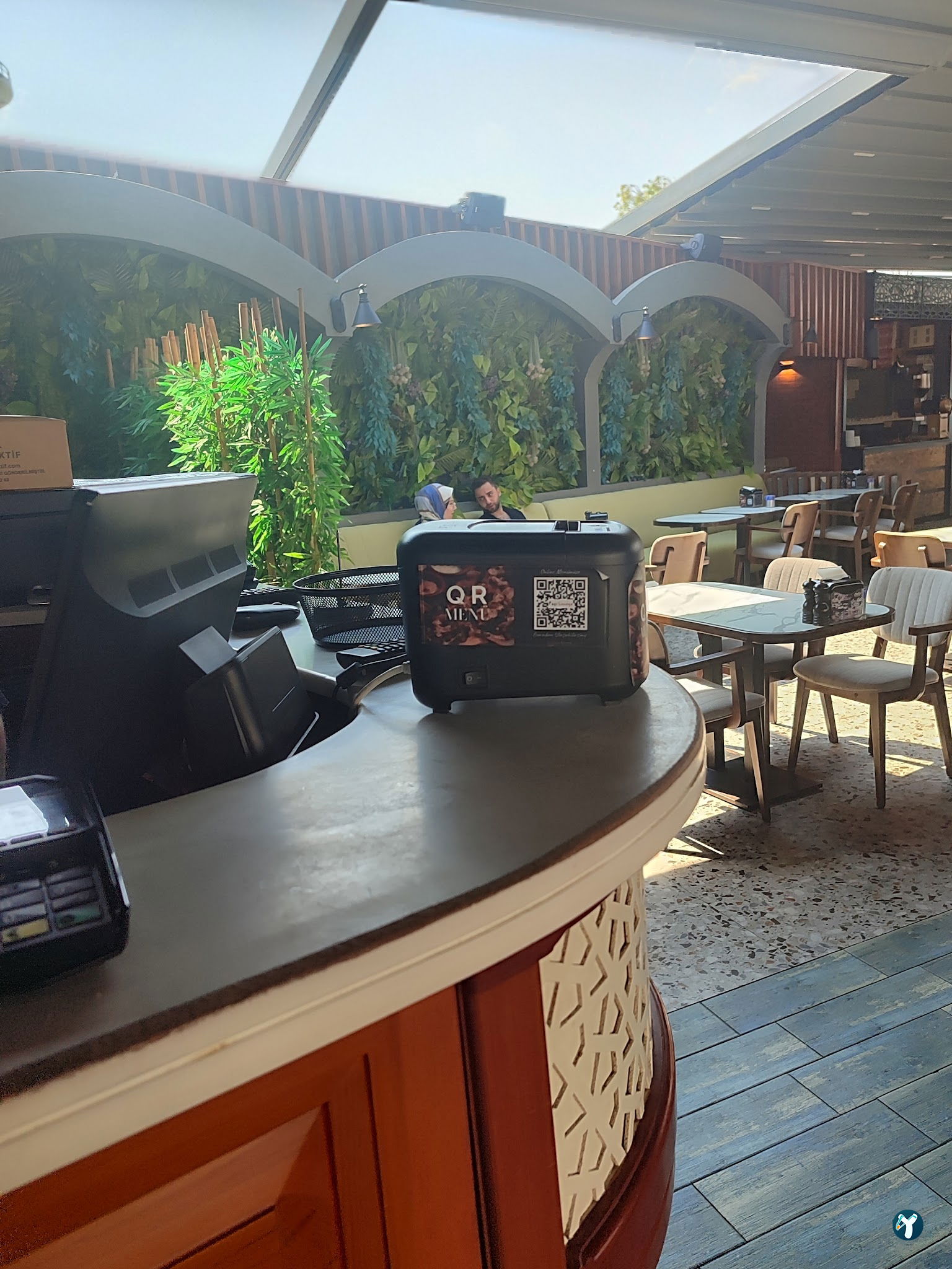 Paçi Lounge
