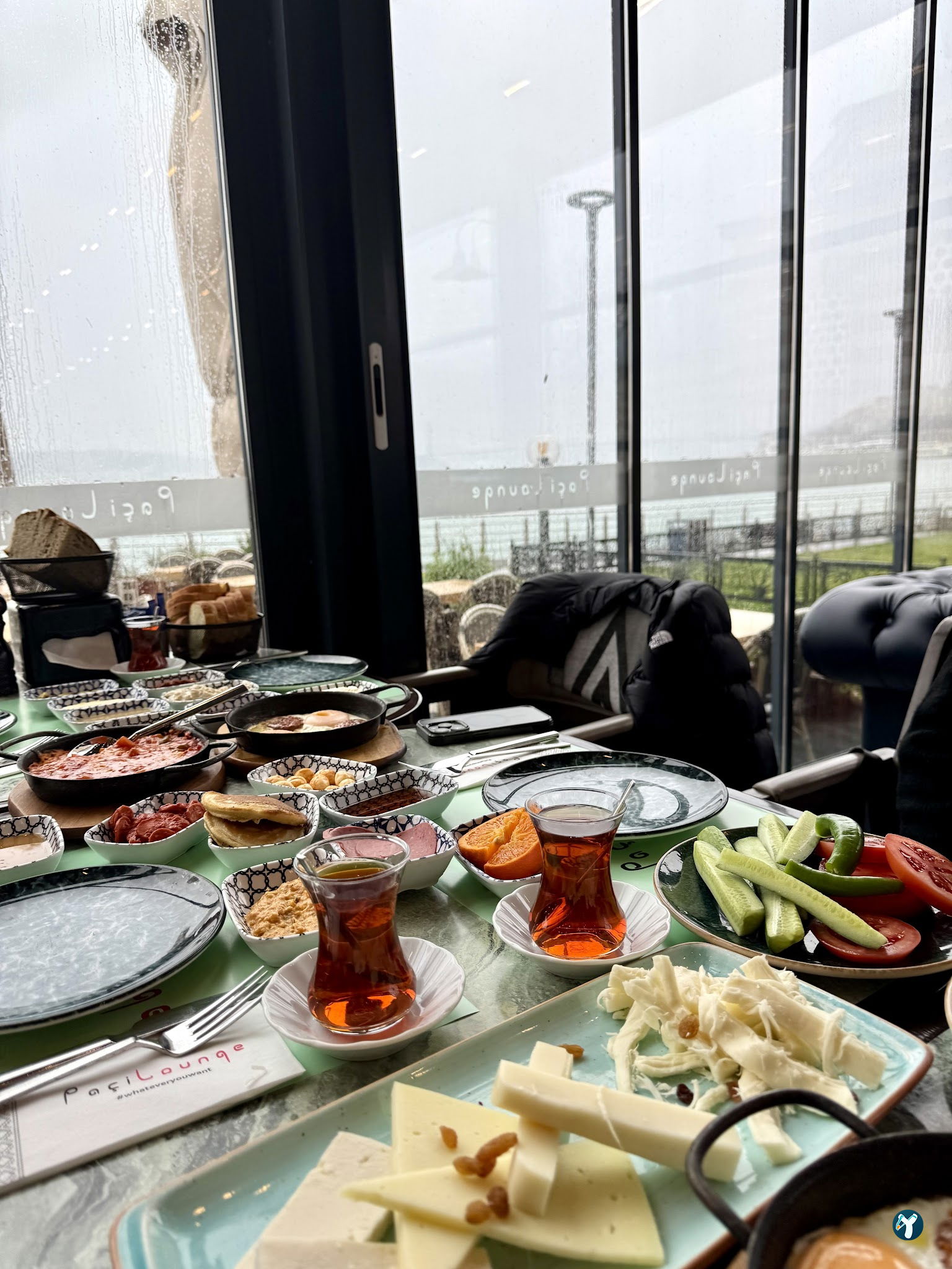 Paçi Lounge