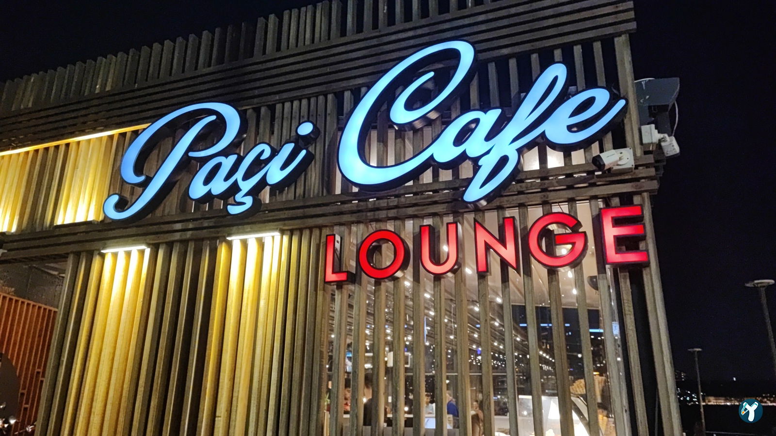Paçi Lounge