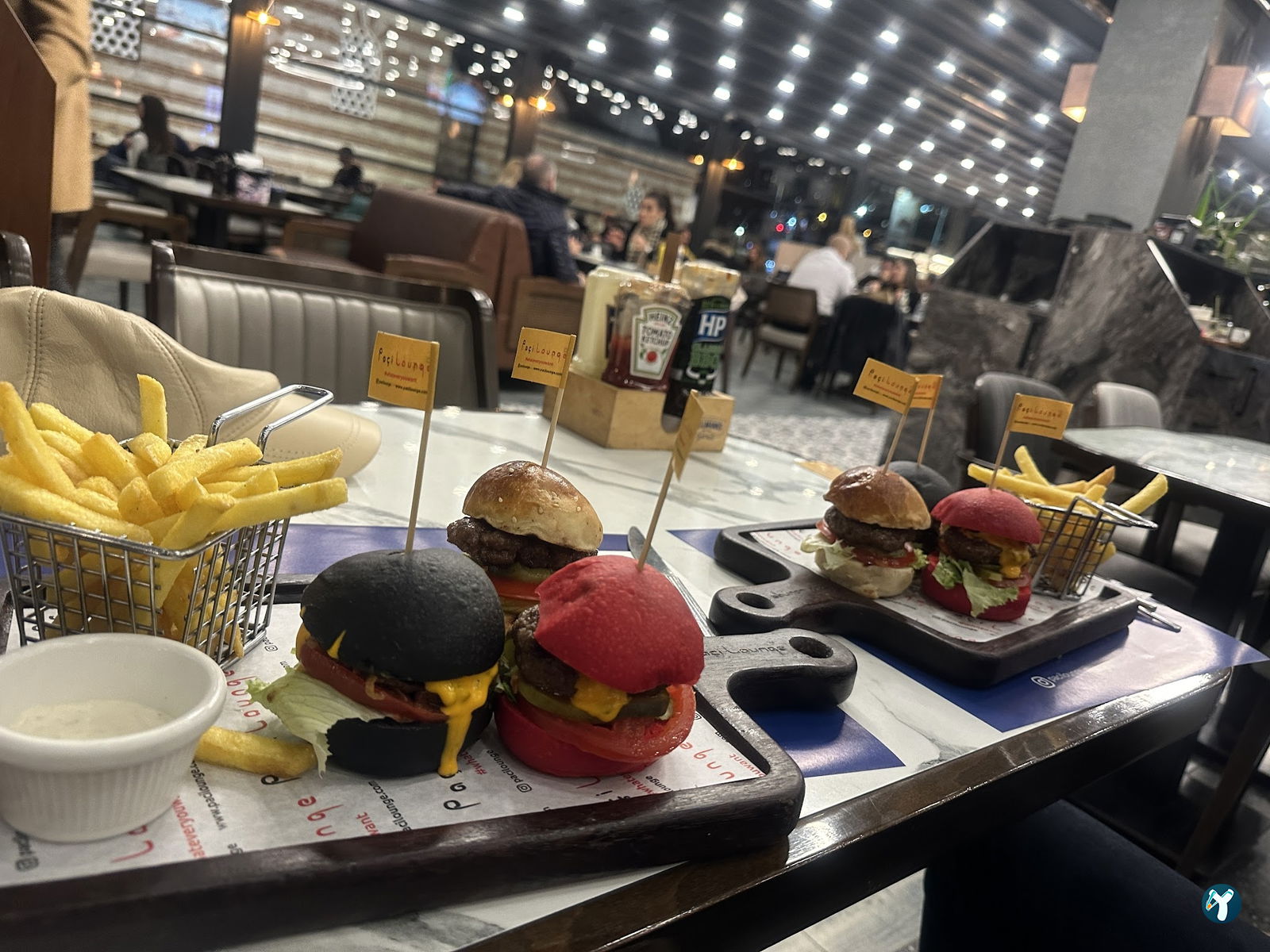 Paçi Lounge