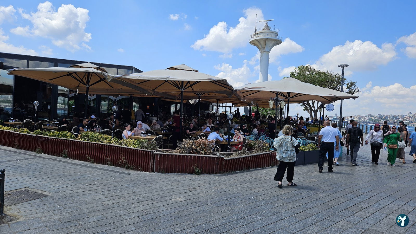 Paçi Lounge