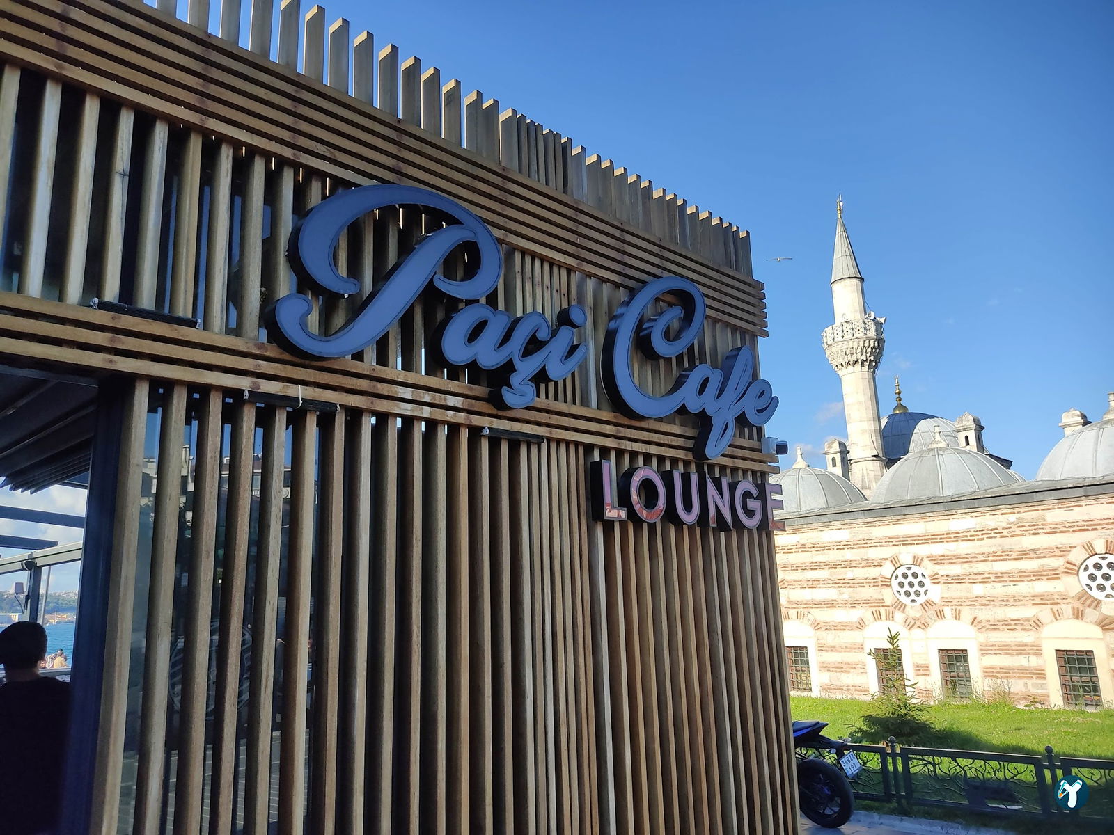 Paçi Lounge