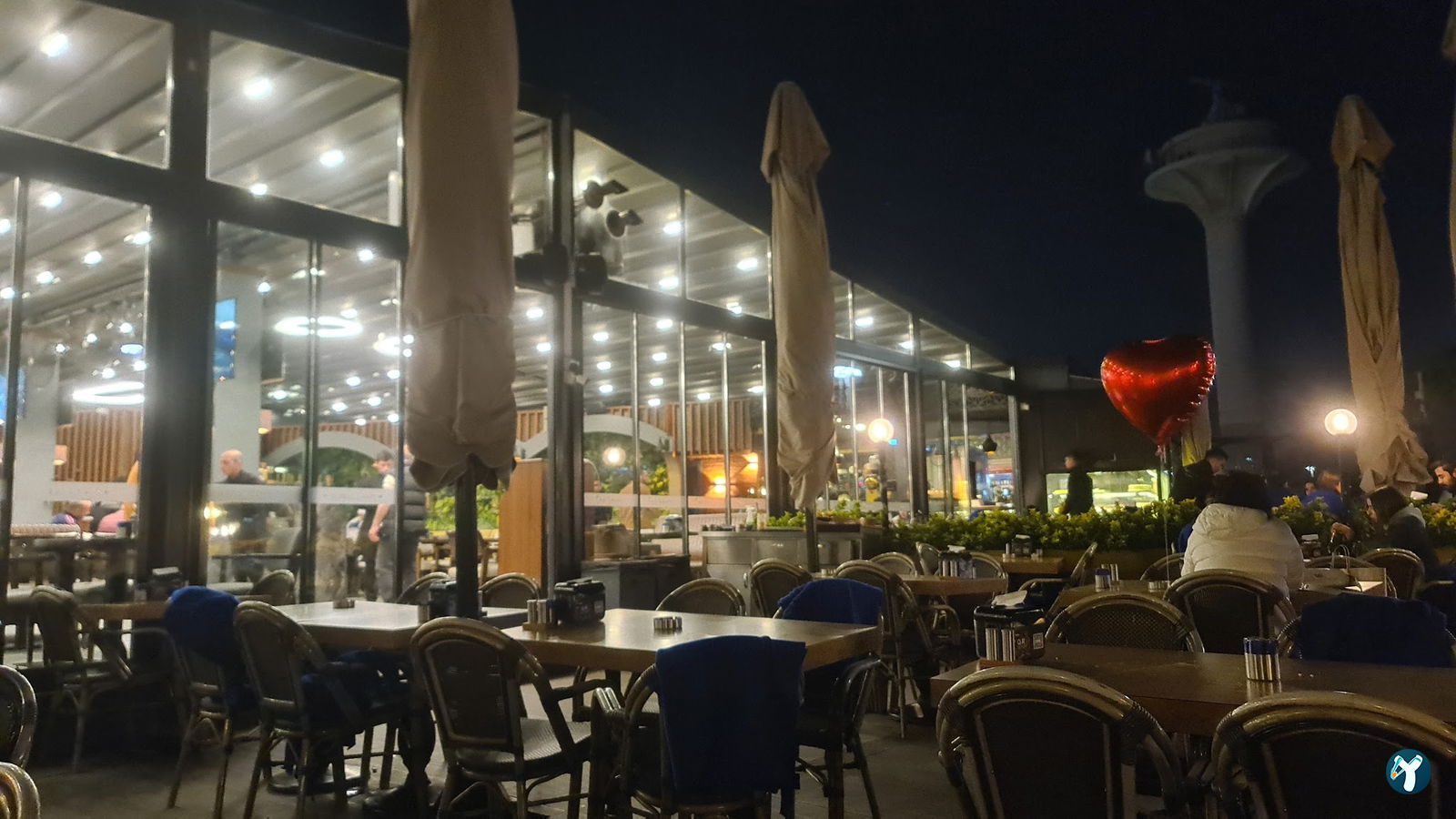 Paçi Lounge