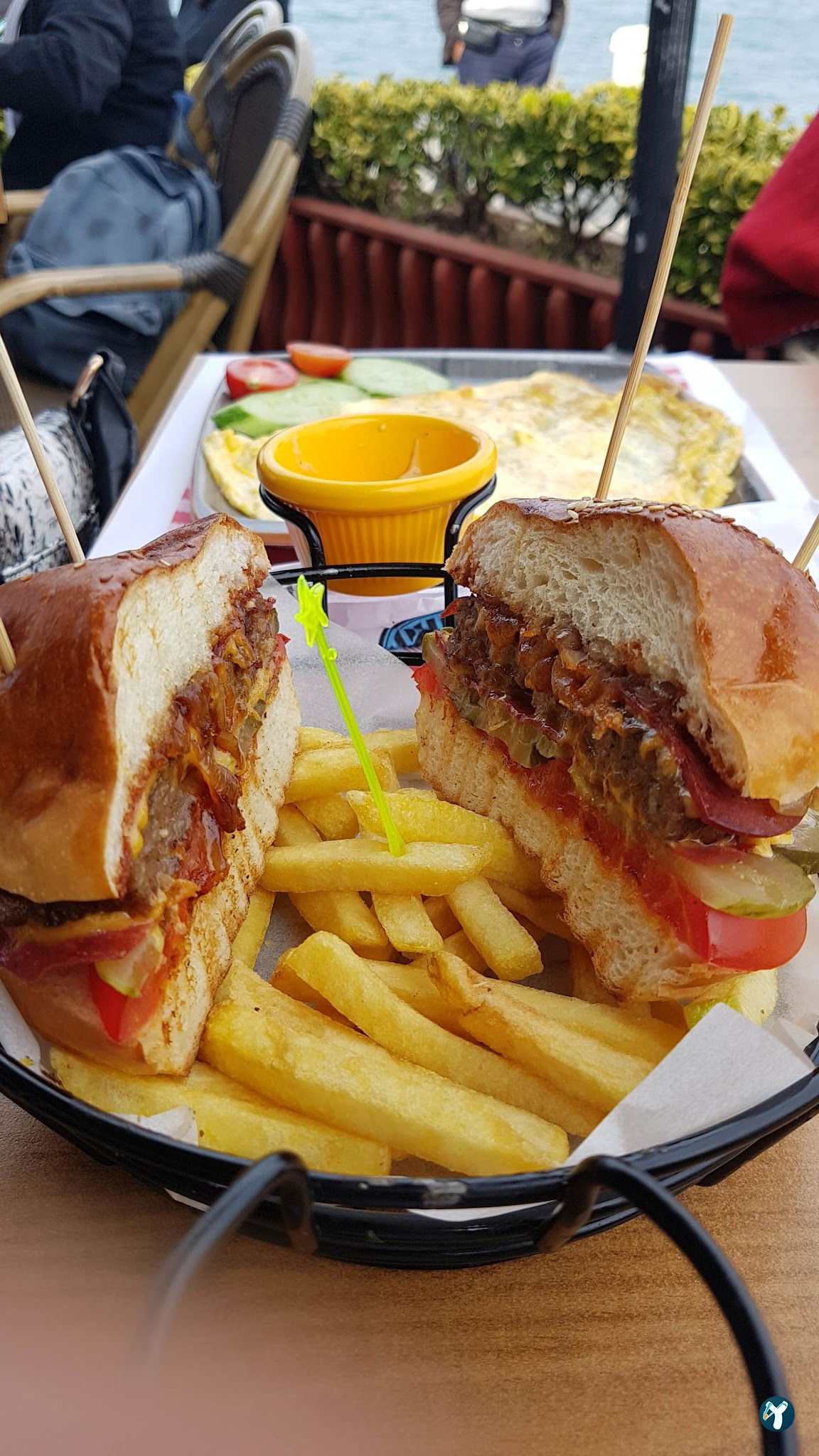 Paçi Lounge