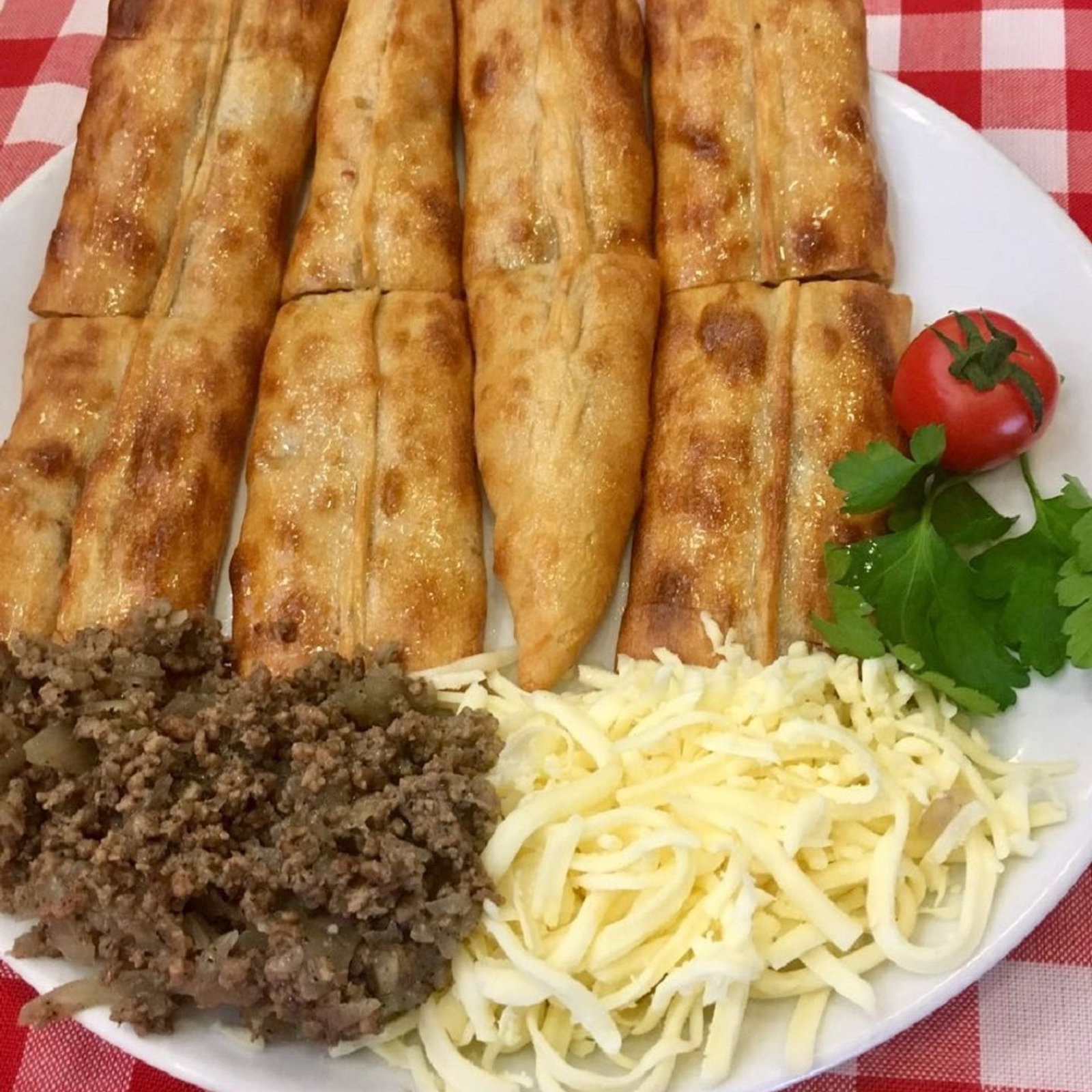 Kıymalı Kaşarlı Pide (Kapalı)