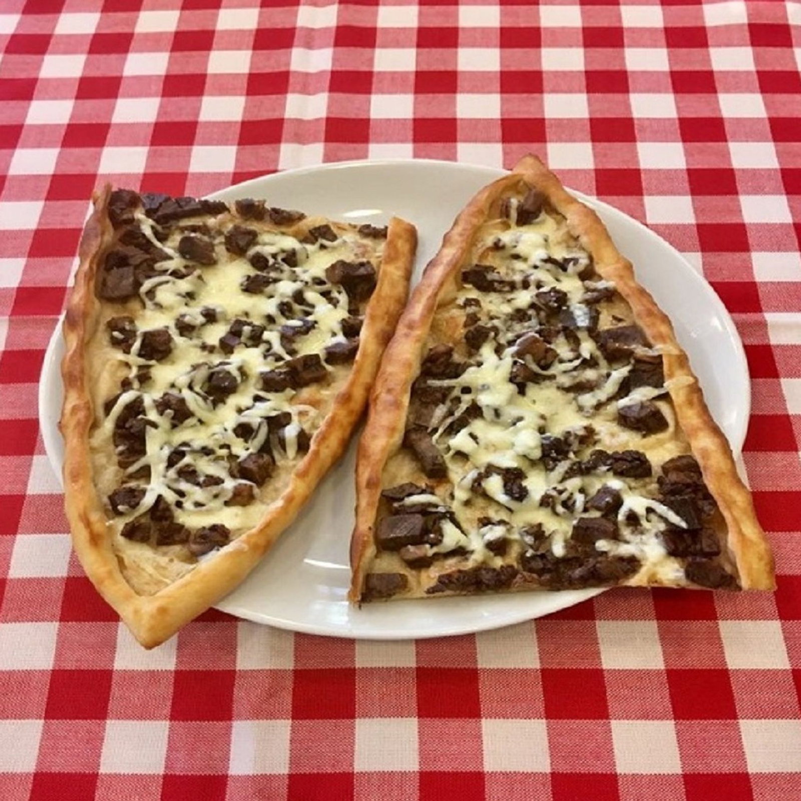 Kavurmalı Kaşarlı Pide (Açık)