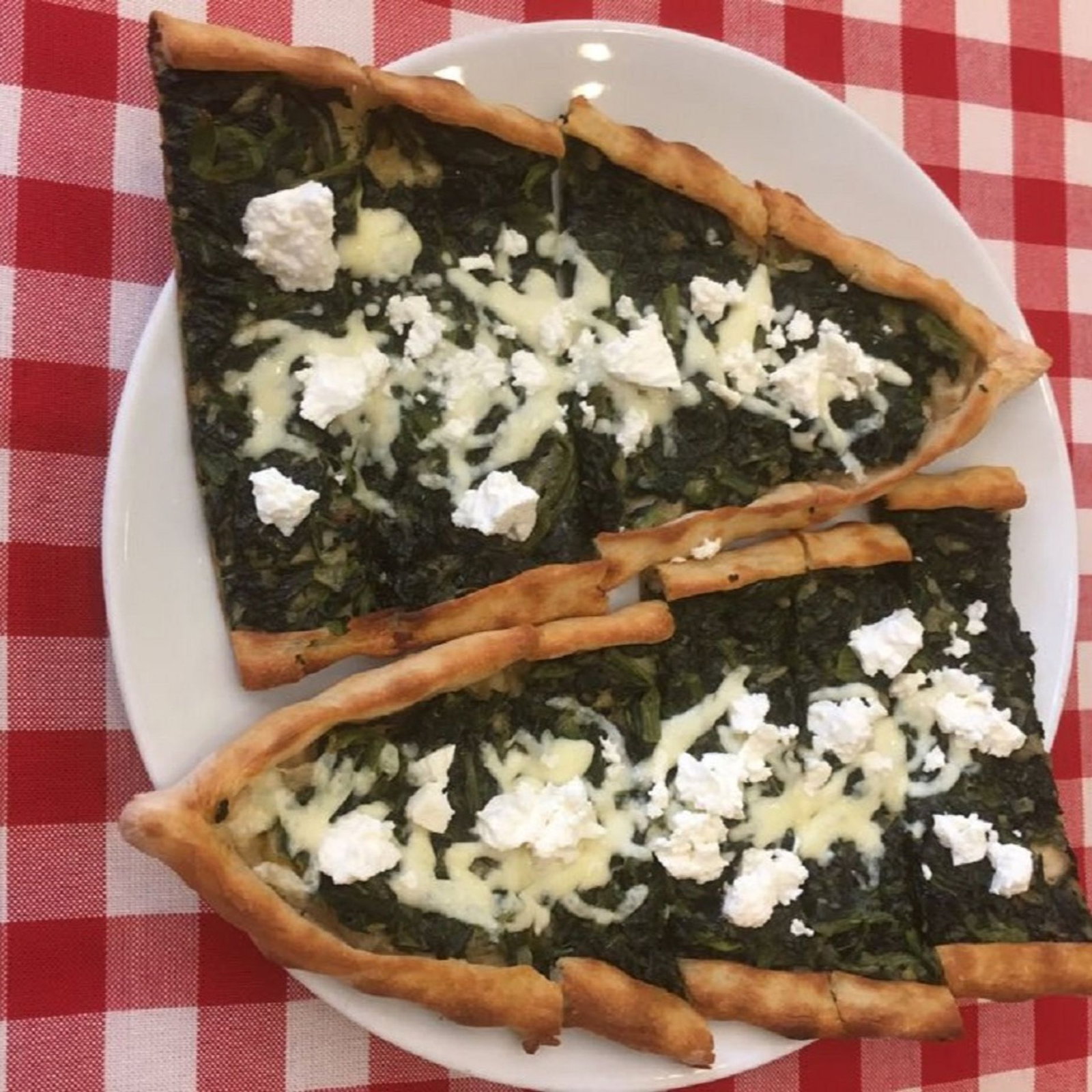 Ispanaklı Kaşarlı Pide (Açık)