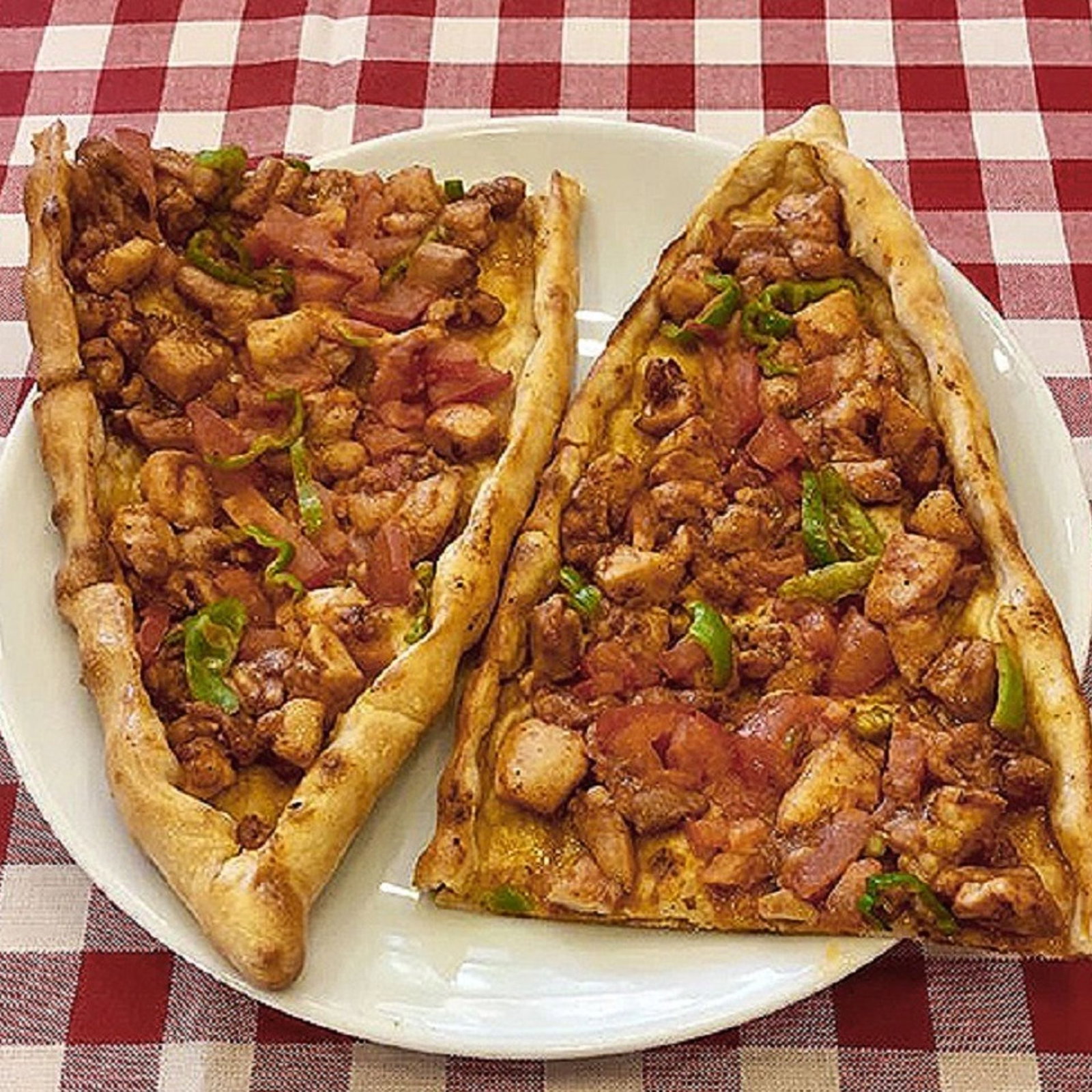 Tavuk Kaşarlı Pide (Açık)