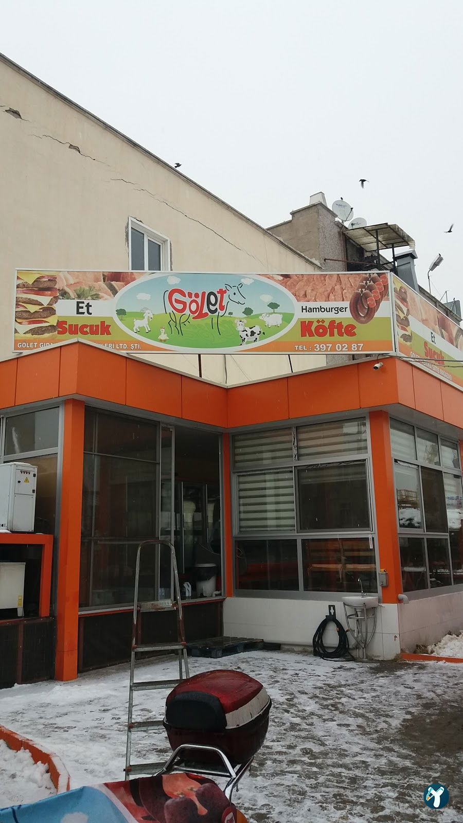 Gölet Çağrının Yeri Köfte