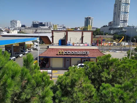 McDonald's Güneşli resimleri