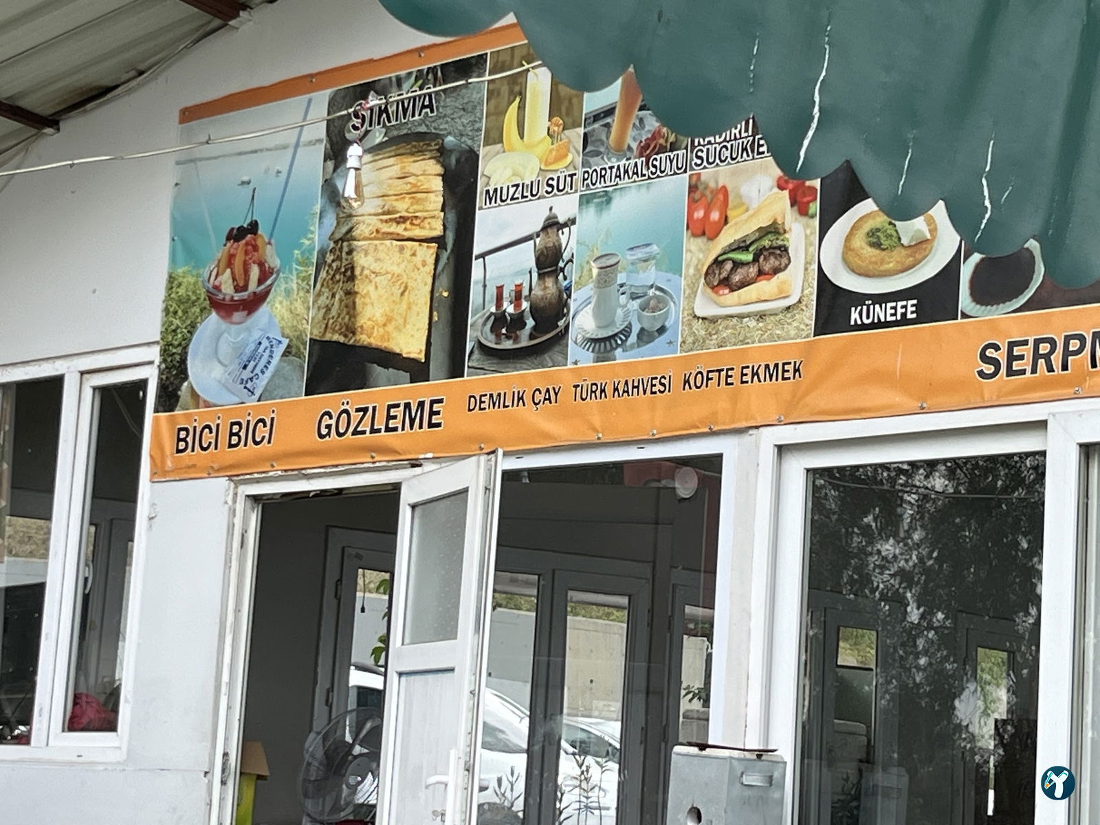 Göl Cafe